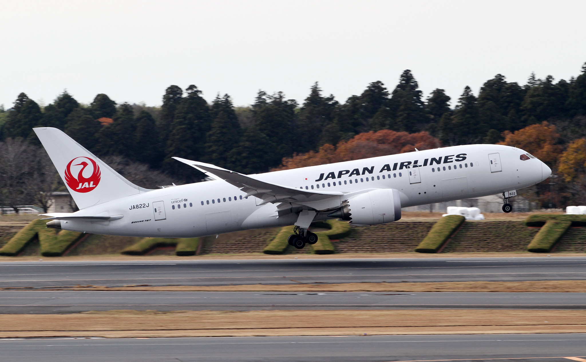 Trải nghiệm bay máy bay 787-8  và dịch vụ của Japan Airlines: ghế rộng, Wi-Fi giá yêu, đồ ăn ngon