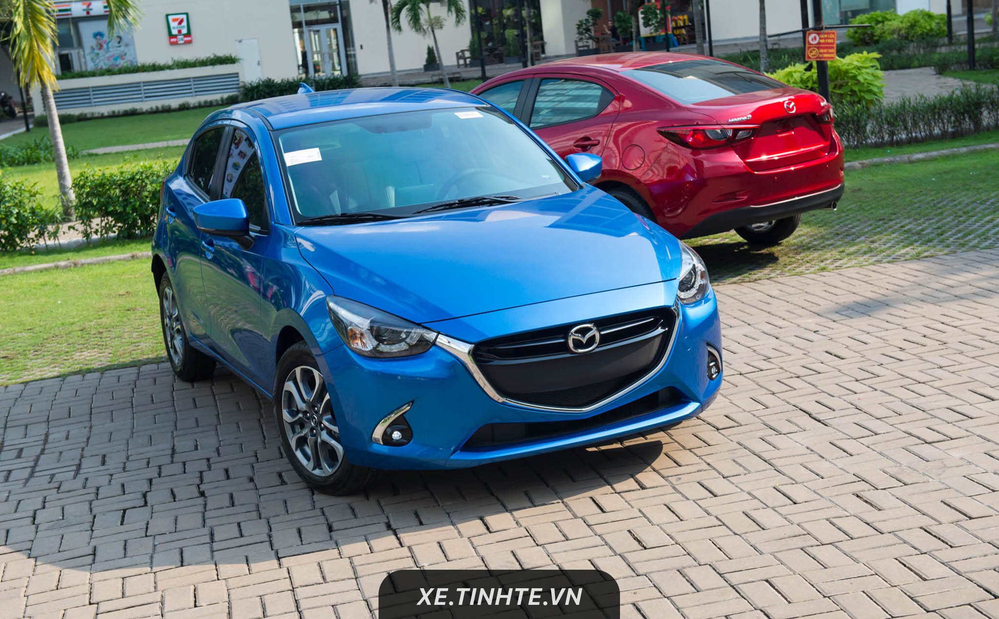 Trải nghiệm Mazda2 nâng cấp 2019: có GVC, lựa chọn nội thất màu trắng, cách âm tốt hơn