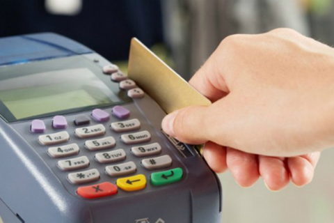 Có bác nào quẹt thẻ máy pos bị trừ tiền mà không ra bill chưa?