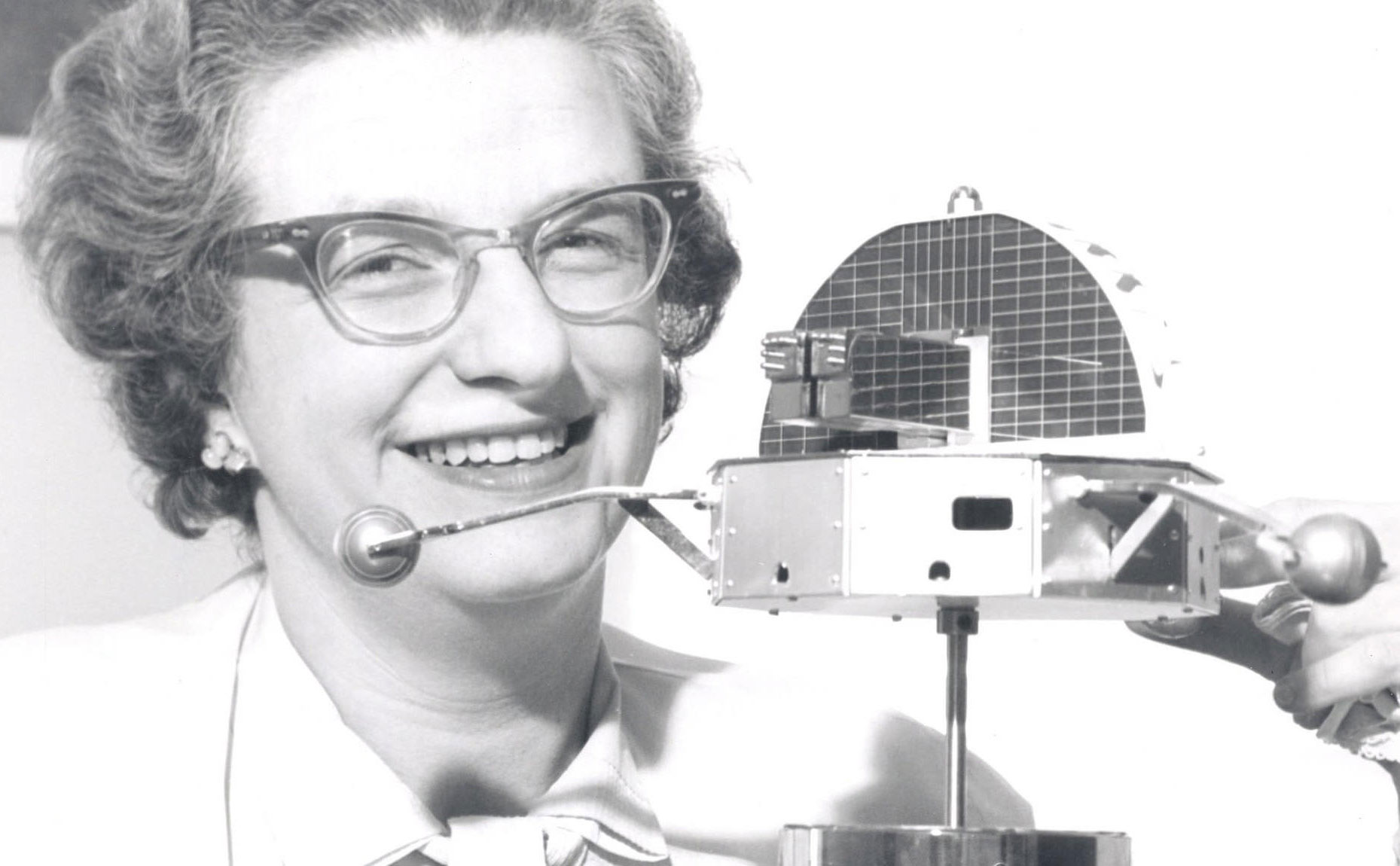 Nancy Grace Roman: "mẹ của kính viễn vọng không gian Hubble", qua đời ở tuổi 93