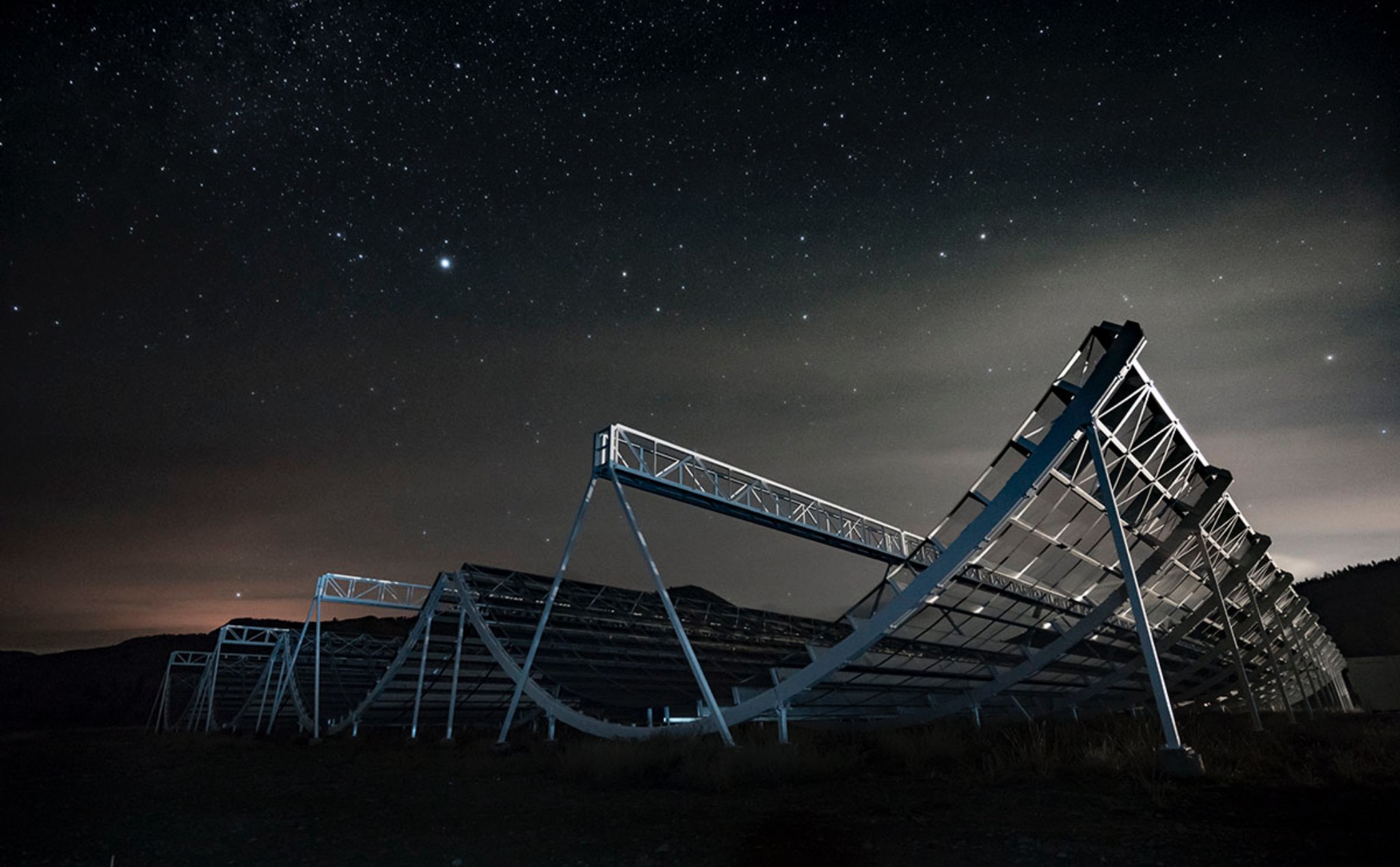 Đài thiên văn CHIME vừa phát hiện thêm các tín hiệu radio kì lạ trong vũ trụ