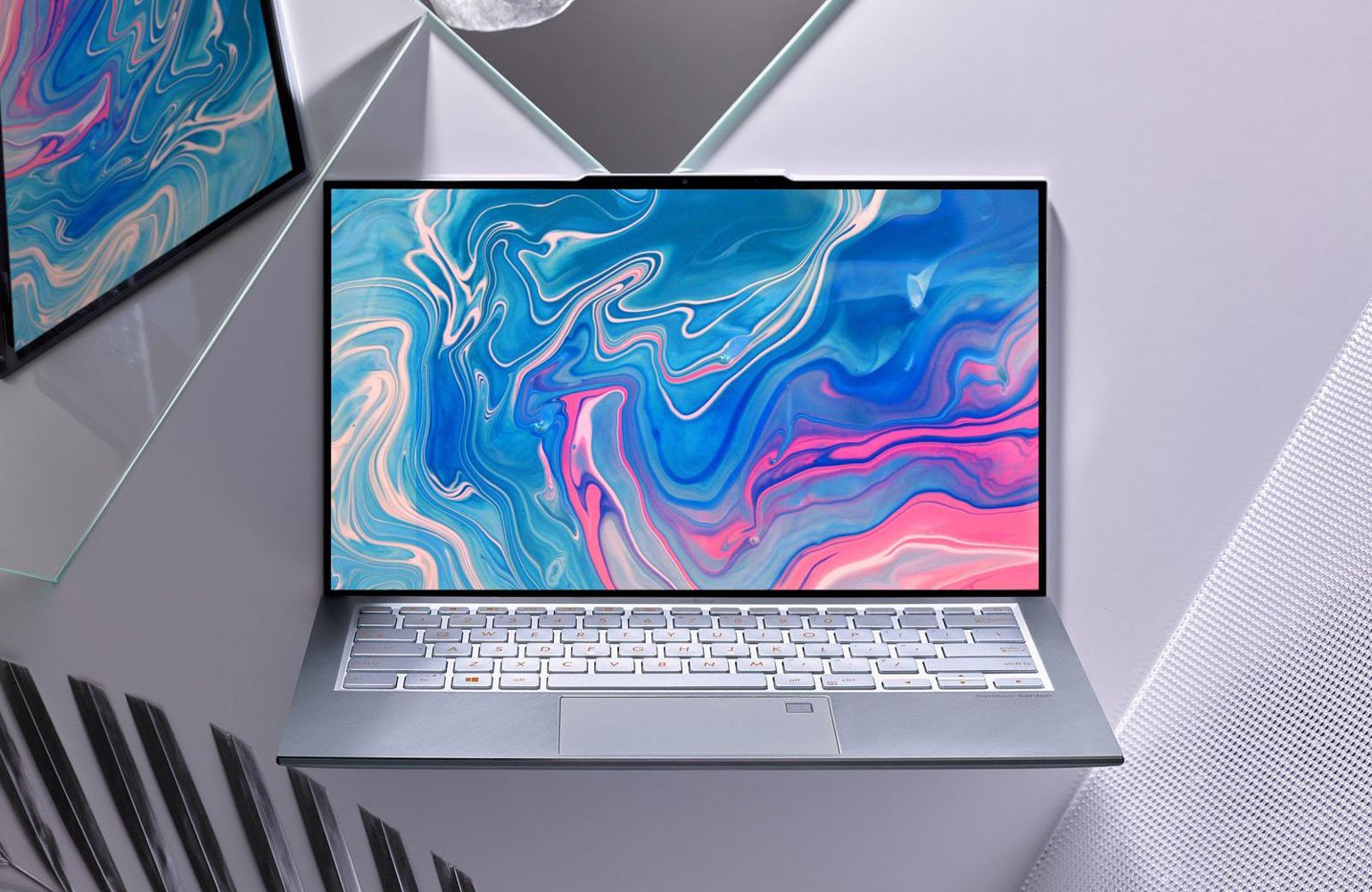 Laptop năm 2019 có gì đáng chú ý: laptop 17" trở lại, viền tiếp tục mỏng, 16:10 hồi sinh