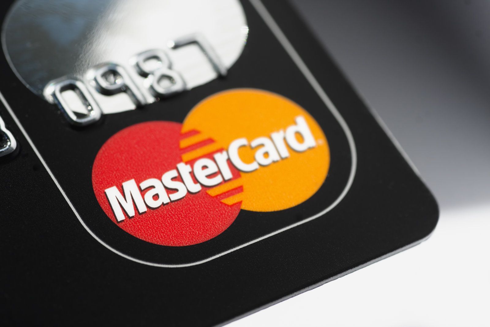 MasterCard sẽ không cho phép tính phí sau khi dùng thử (trial) nếu bạn lỡ quên hủy dịch vụ