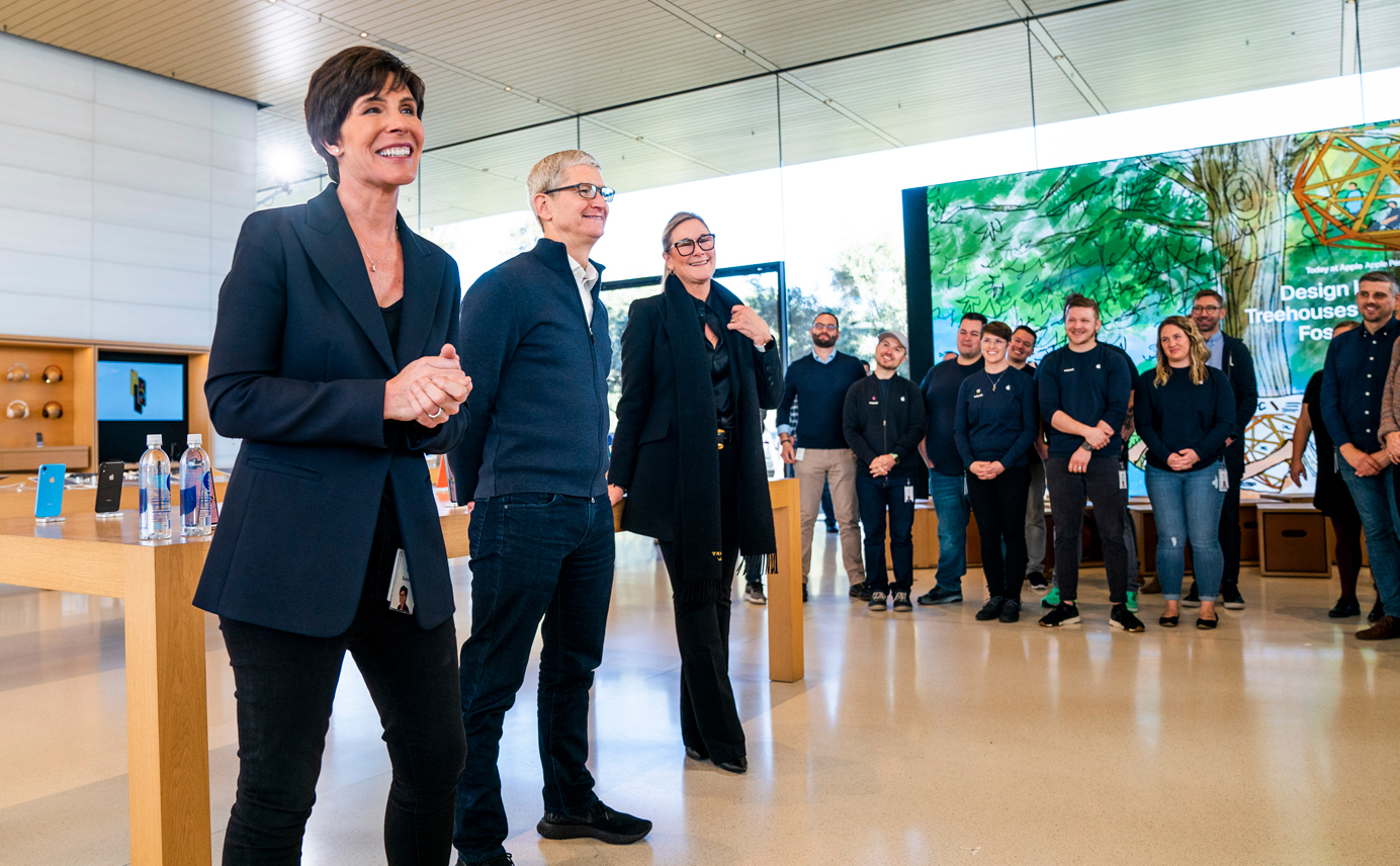 Angela Ahrendts rời Apple từ tháng 4 tới, Apple có phó chủ tịch mảng bán lẻ mới