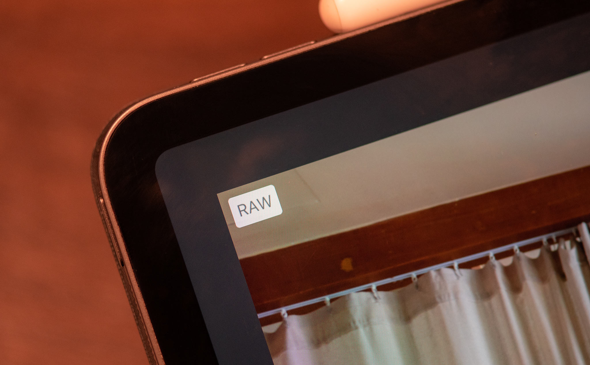 Ứng dụng Photos trên iPad hỗ trợ xem và xử lý ảnh RAW