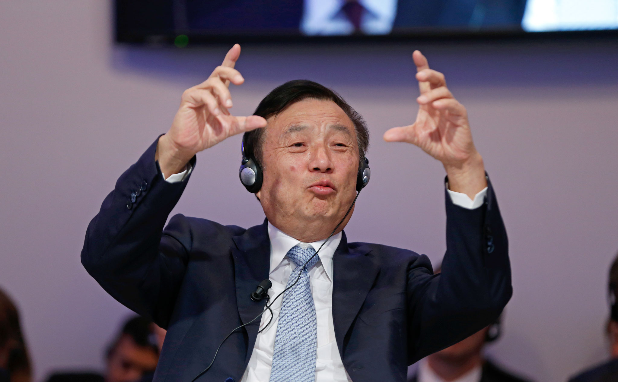Chủ tịch Huawei khẳng định tập đoàn không thể bị khuất phục bởi Mỹ