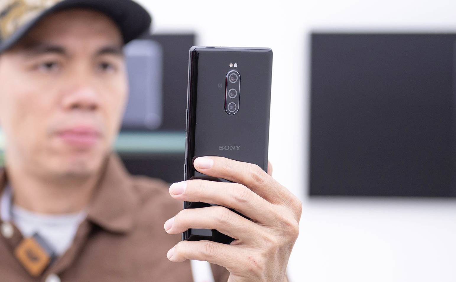 Vì sao camera của điện thoại Sony Xperia không tốt như kỳ vọng?