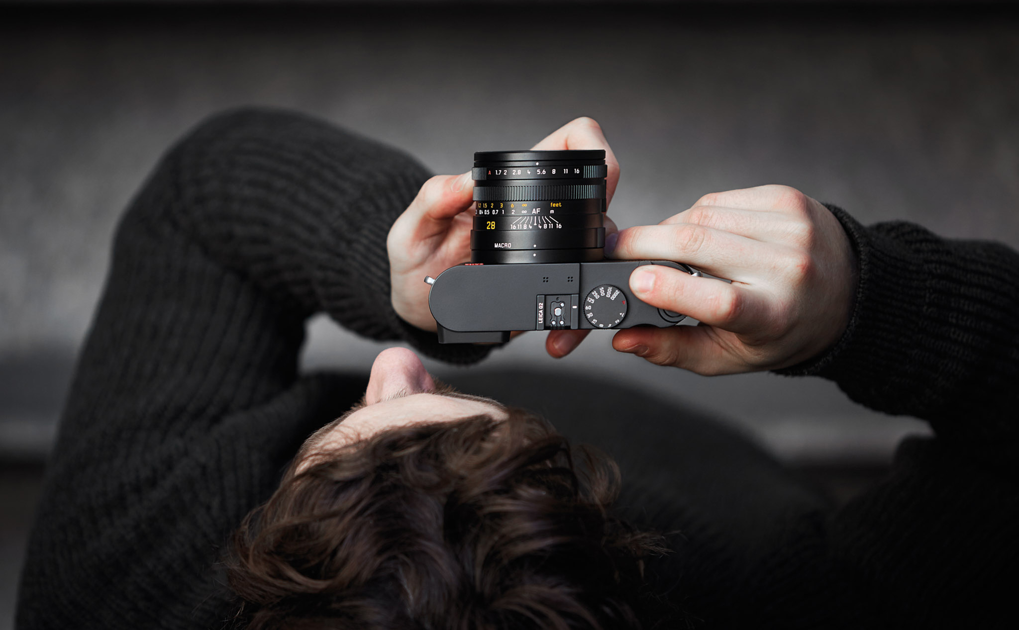 Leica ra mắt Q2 với độ phân giải cao hơn, có chống nước bụi, thiết kế không đổi