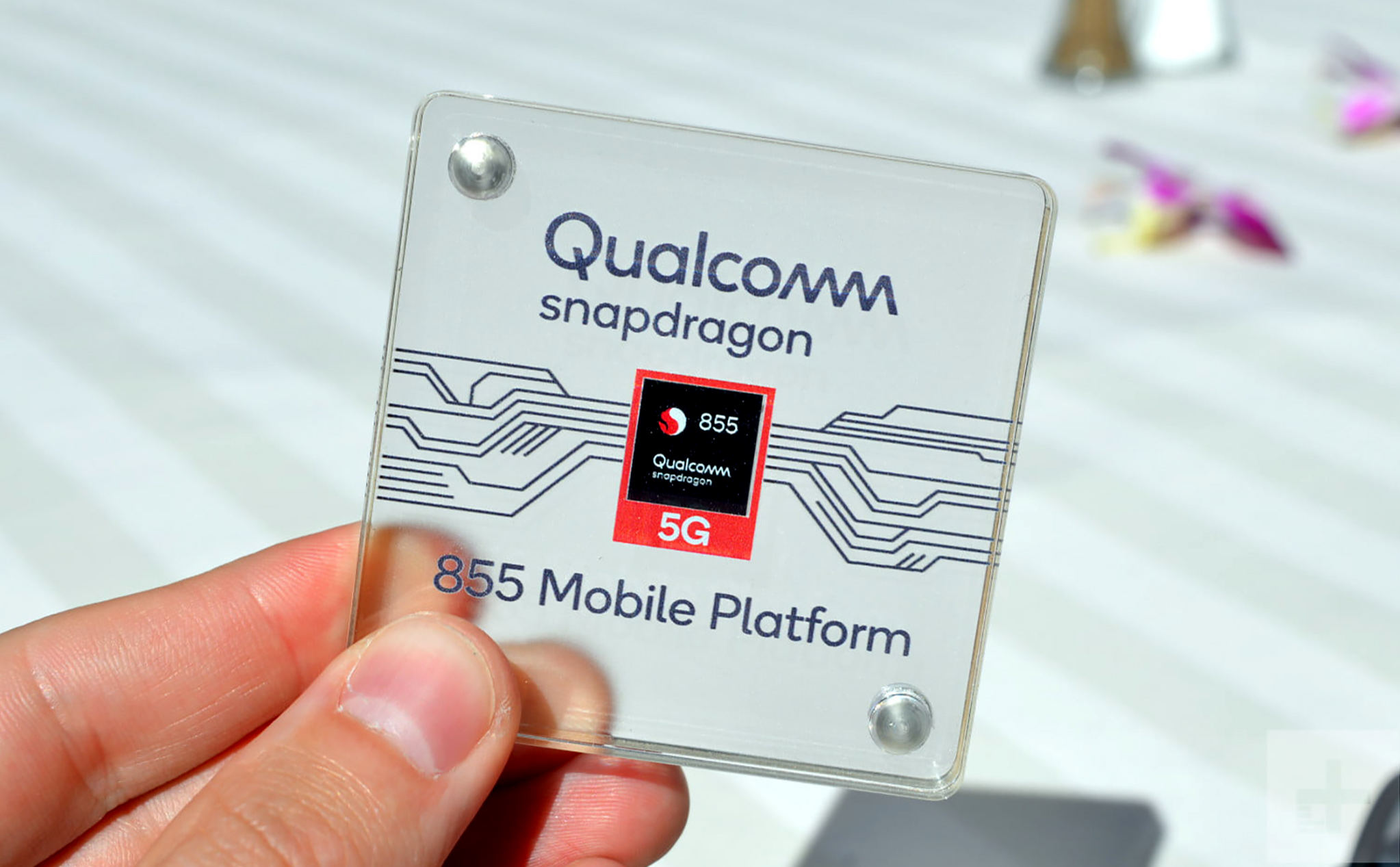 Chip mới nhất của Qualcomm có thể hỗ trợ cảm biến 192 megapixel