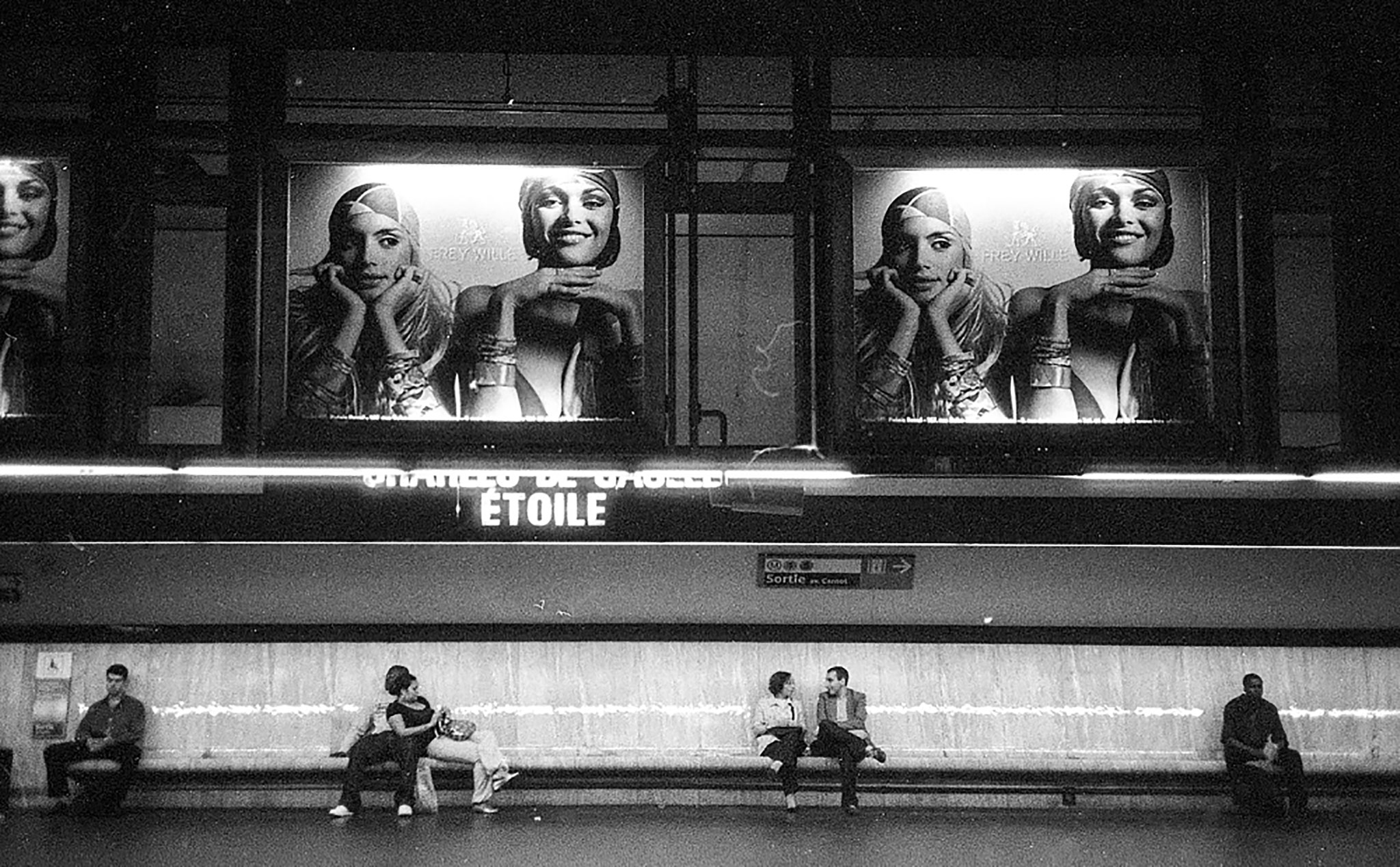NAG Phạm Tuấn Ngọc với ảnh đen trắng & buồng tối - triển lãm Paris "9"