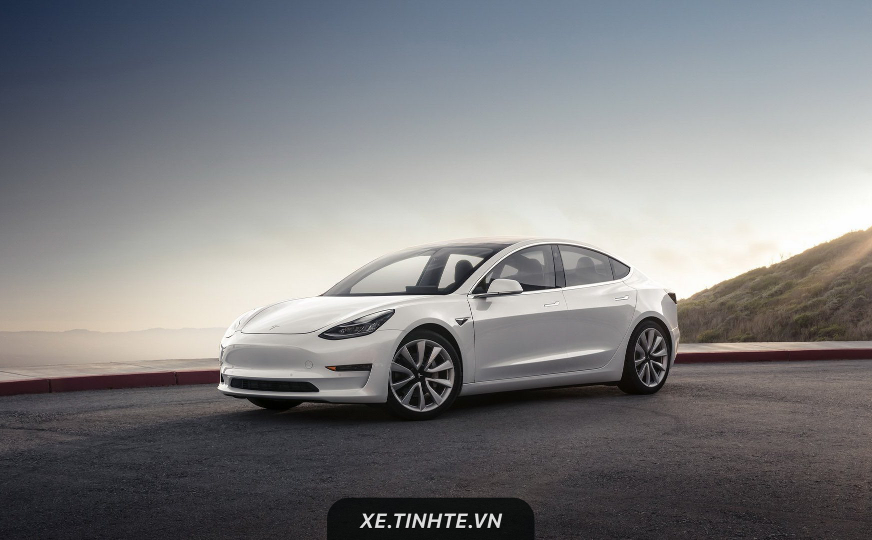 Tesla Model 3 có bản cập nhật phần mềm mới, tăng 5% công suất, thêm 2 tính năng mới