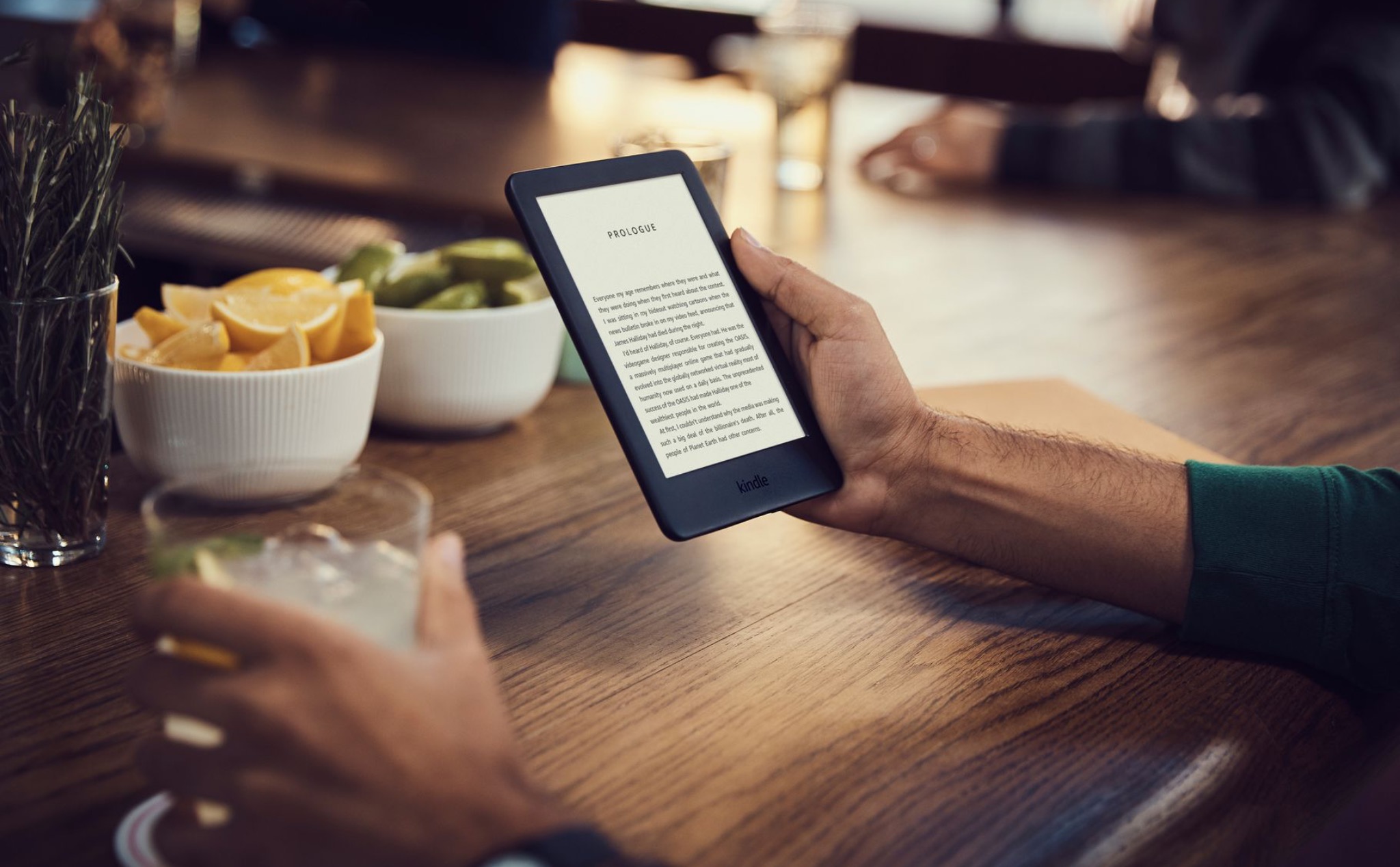 Amazon nâng cấp Kindle với đèn nền, giá tăng lên thành 90 USD