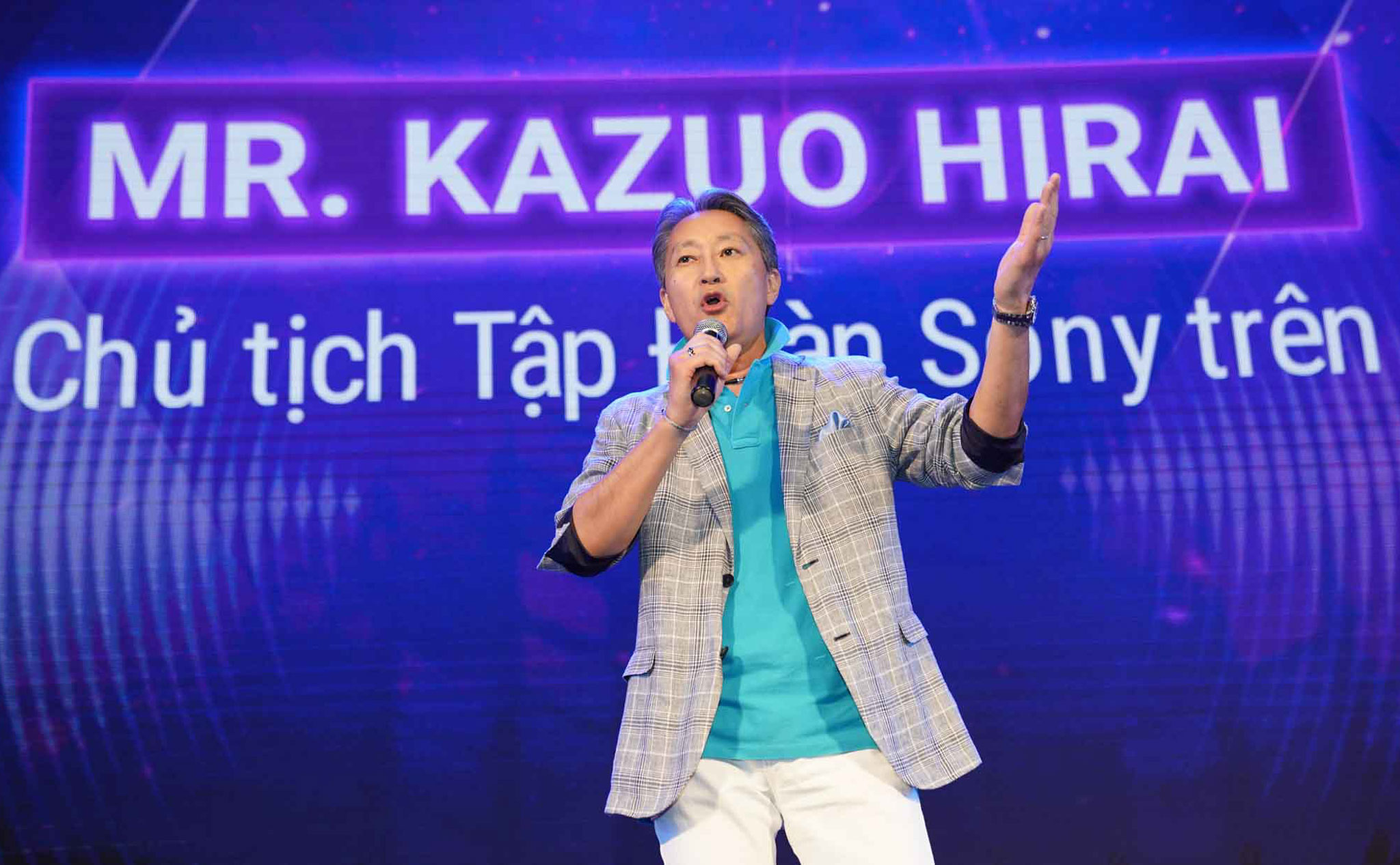 Chủ tịch Kazuo "Kaz" Hirai sẽ rời Sony sau 35 năm gắn bó