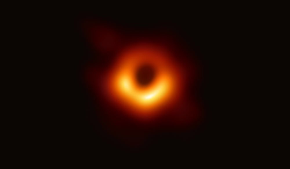 Đây là bức ảnh chụp lỗ đen đầu tiên của nhân loại!