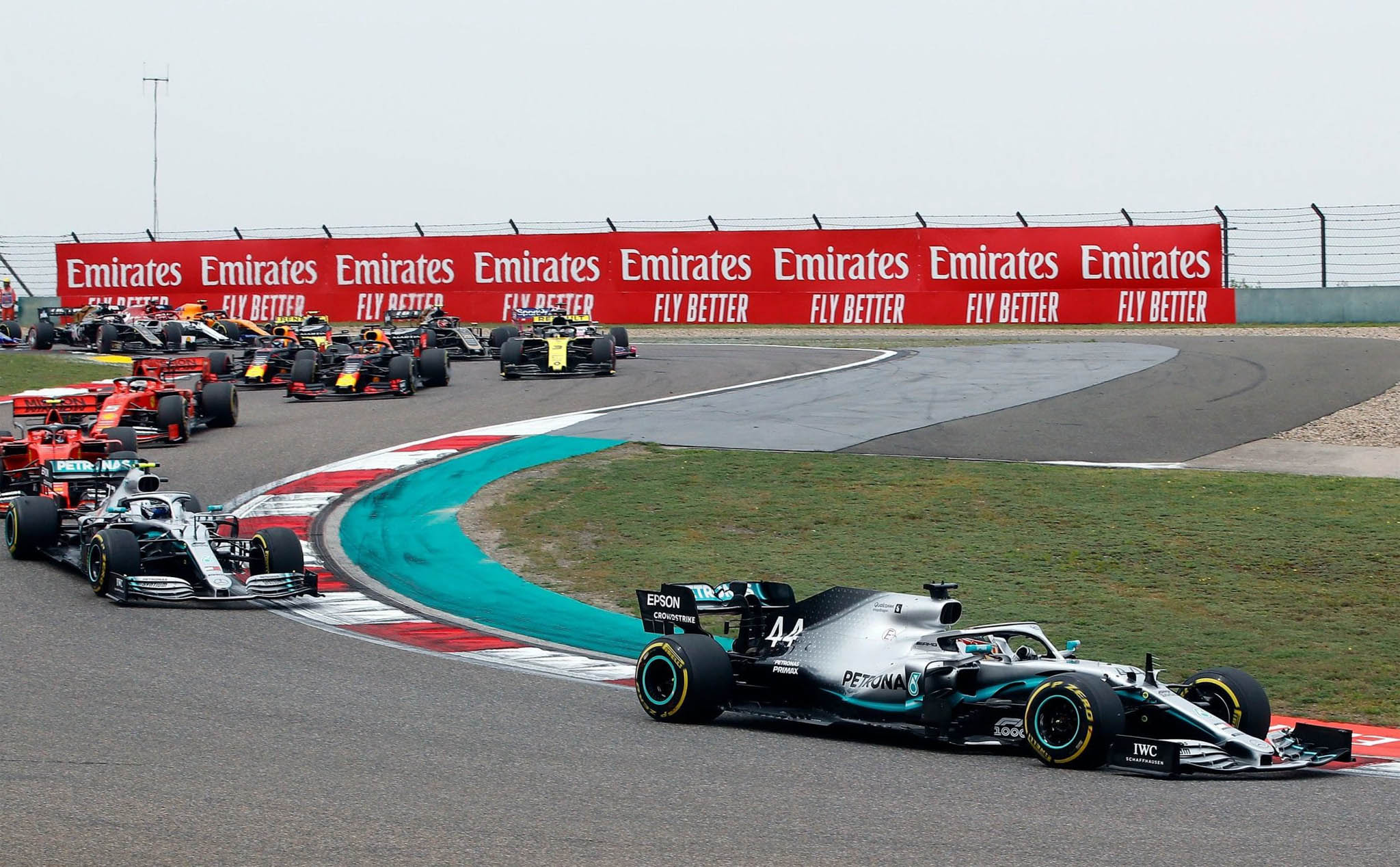 #F1 Chinese GrandPrix: Cuộc đua công thức 1 thứ 1000, vẫn cứ là Mercedes độc chiếm ngôi đầu