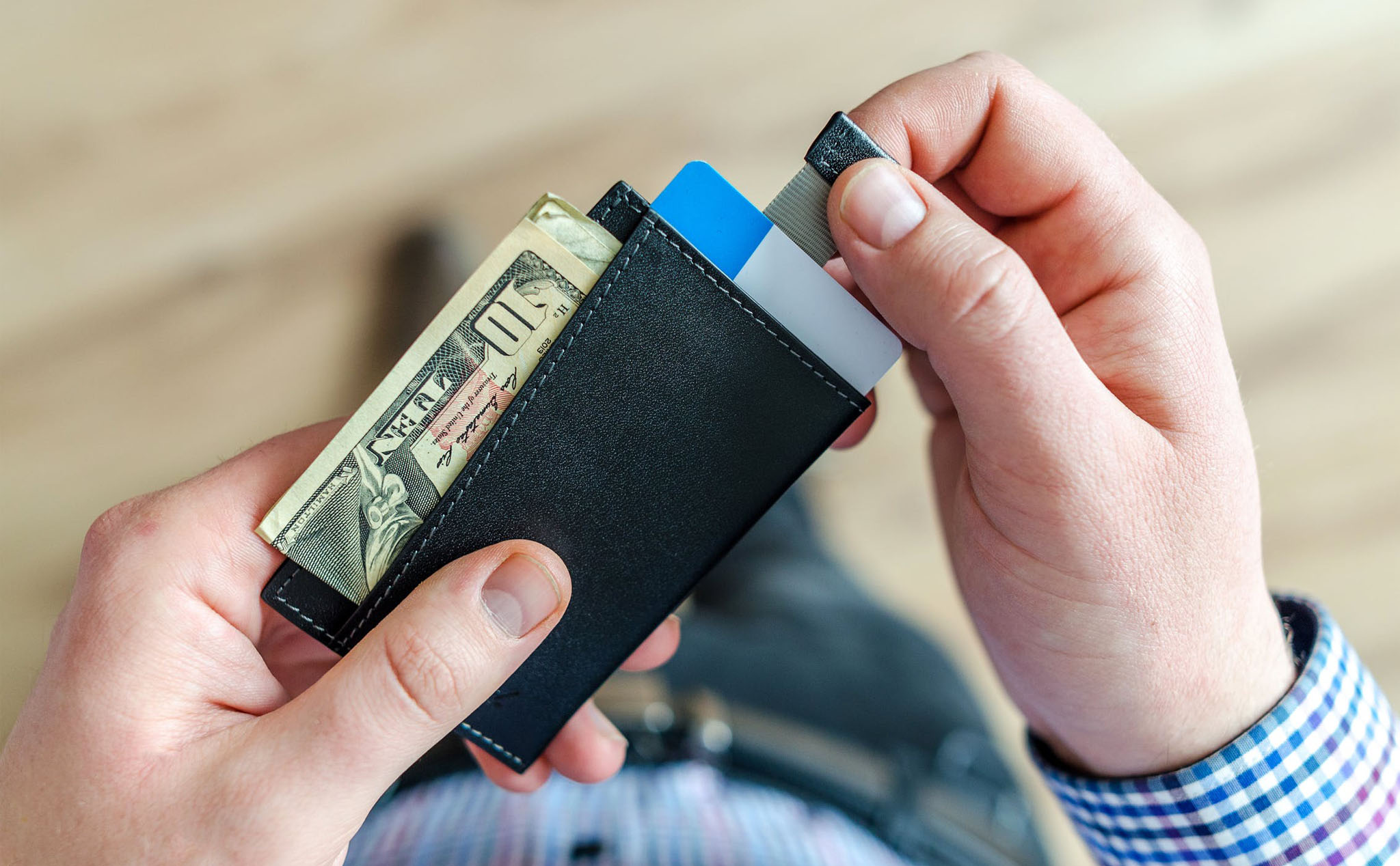Chuyên gia bảo mật: “Đừng mua túi chống hack RFID thẻ tín dụng, tốn tiền”