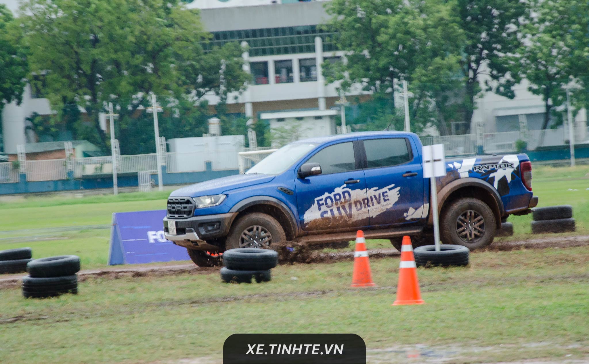 Ford tổ chức trải nghiệm offroad tại Hà Nội và Sài Gòn, nhiều sa hình khó, có lái thử Ranger Raptor