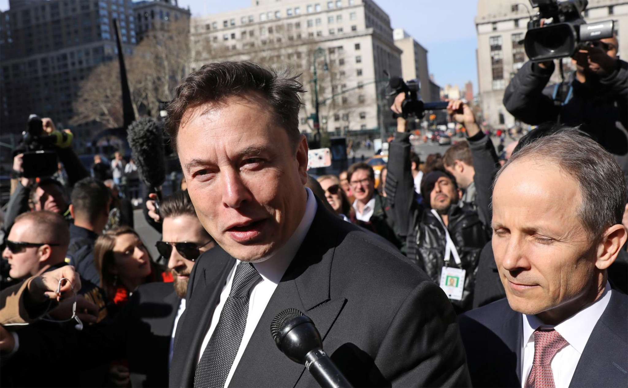 Elon Musk: Tesla sẽ hết tiền trong vòng 10 tháng nữa nếu không có sự thay đổi đủ mạnh