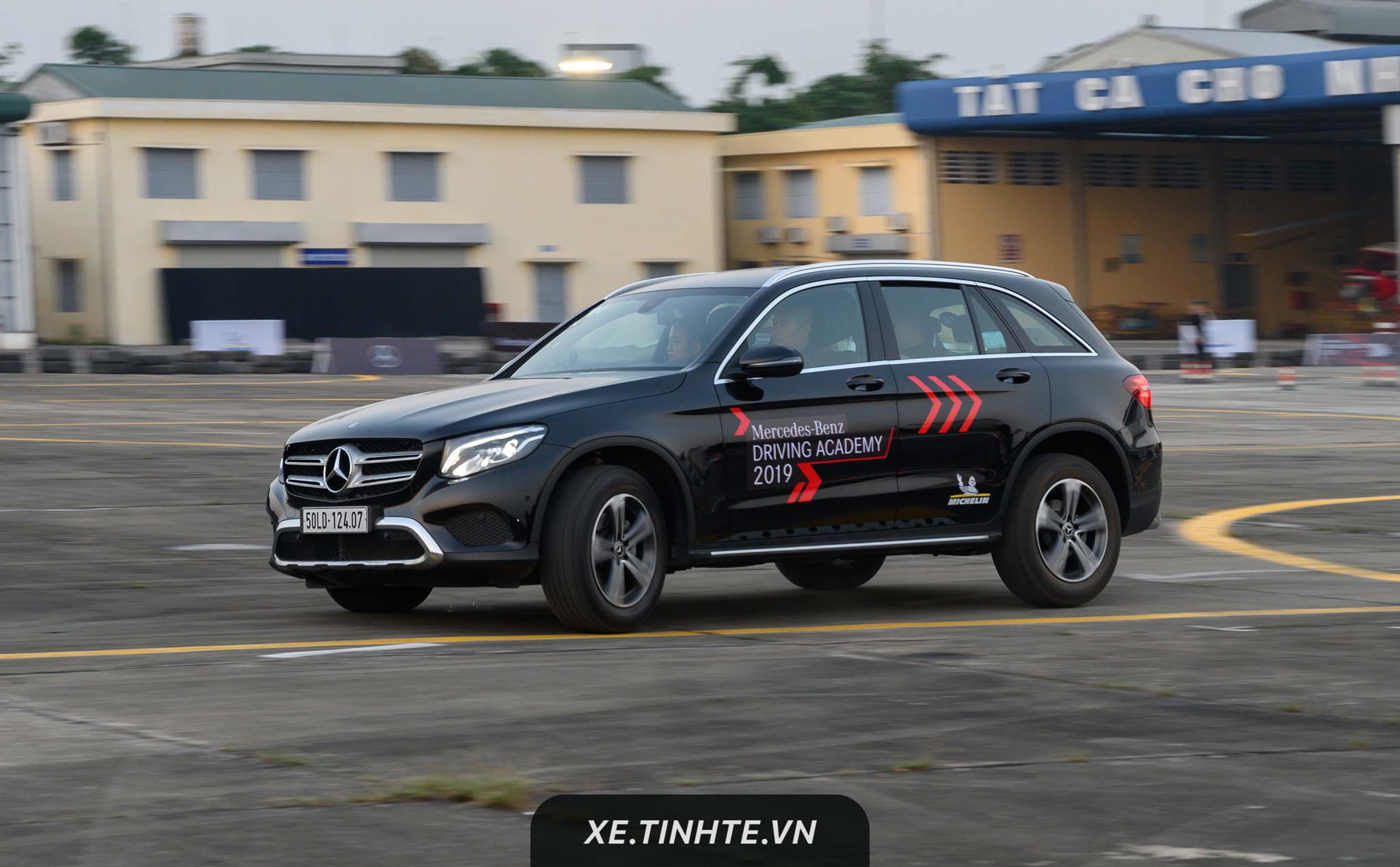 Trải nghiệm những tính năng hỗ trợ người lái trong đêm tại Mercedes-Benz Driving Academy 2019