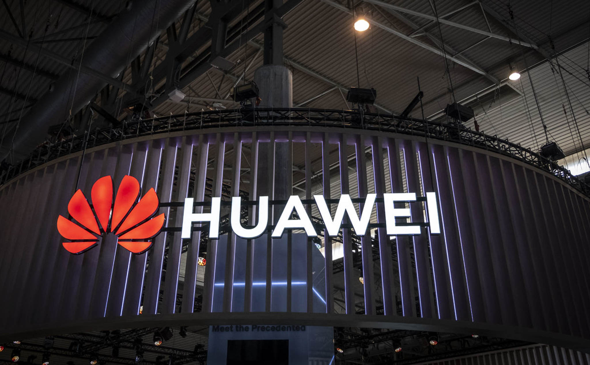 Mạng 5G của Châu Âu sẽ bị đội phí 62 tỷ USD và triển khai chậm 18 tháng khi ngưng hợp tác với Huawei
