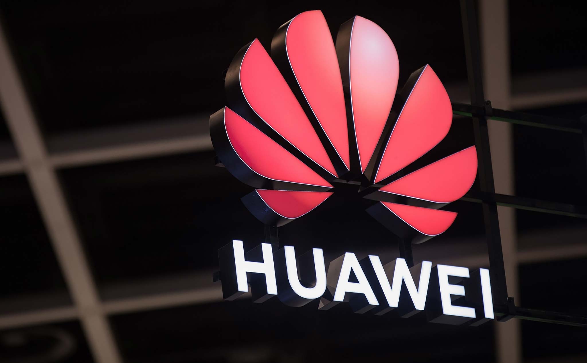 Nhà Trắng sẽ kịp thực thi lệnh cấm sử dụng thiết bị Huawei với nhà thầu trong 2 năm