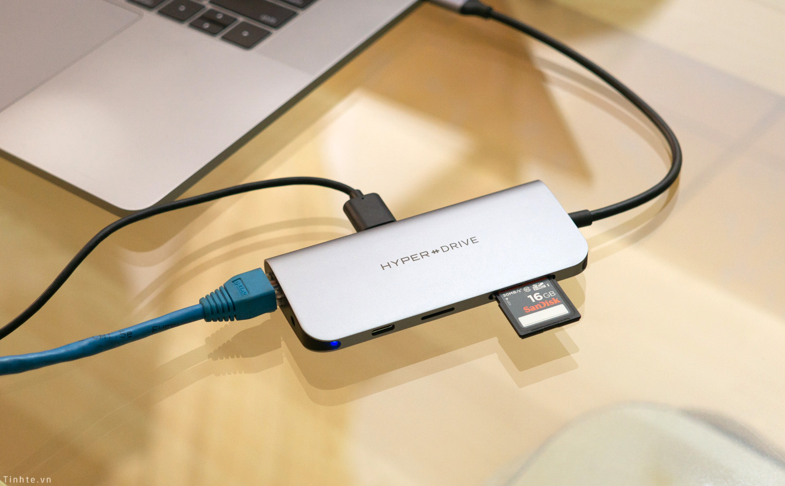 Trên tay hub USB-C 9 cổng HyperDrive Power 9-in-1, dùng được cho Win Mac iPad