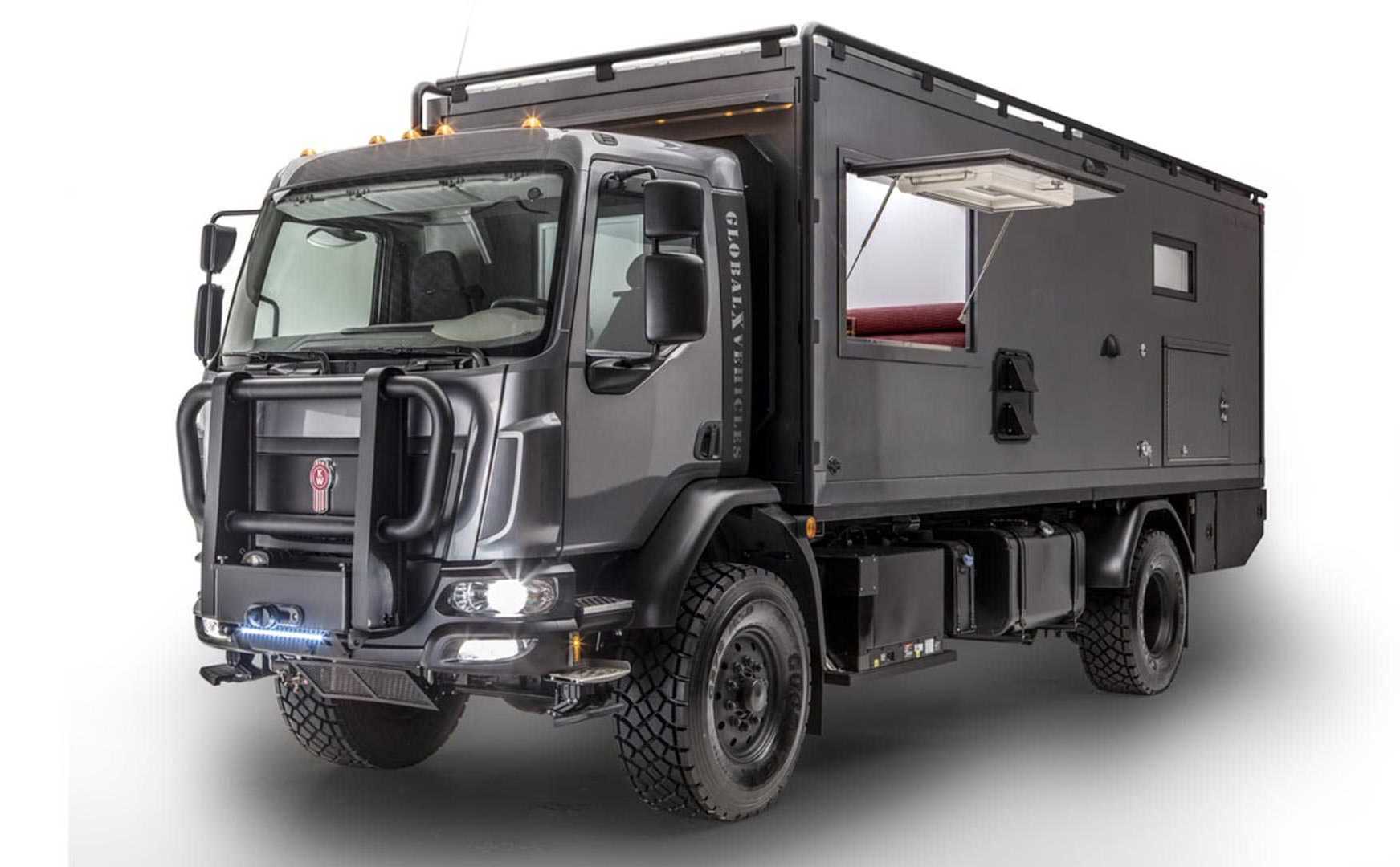 GEV Patagonia - xe tải 4x4 chuyên phục vụ dã ngoại, động cơ 6.7 lít, có phòng ngủ, phòng tắm và bếp