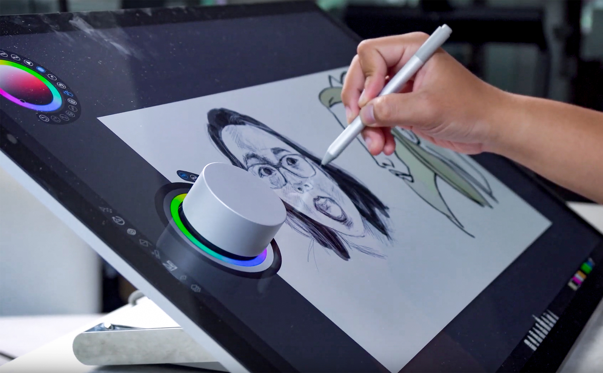 Thử vẽ trên Microsoft Surface Studio 2: Chưa "sướng" như mong đợi