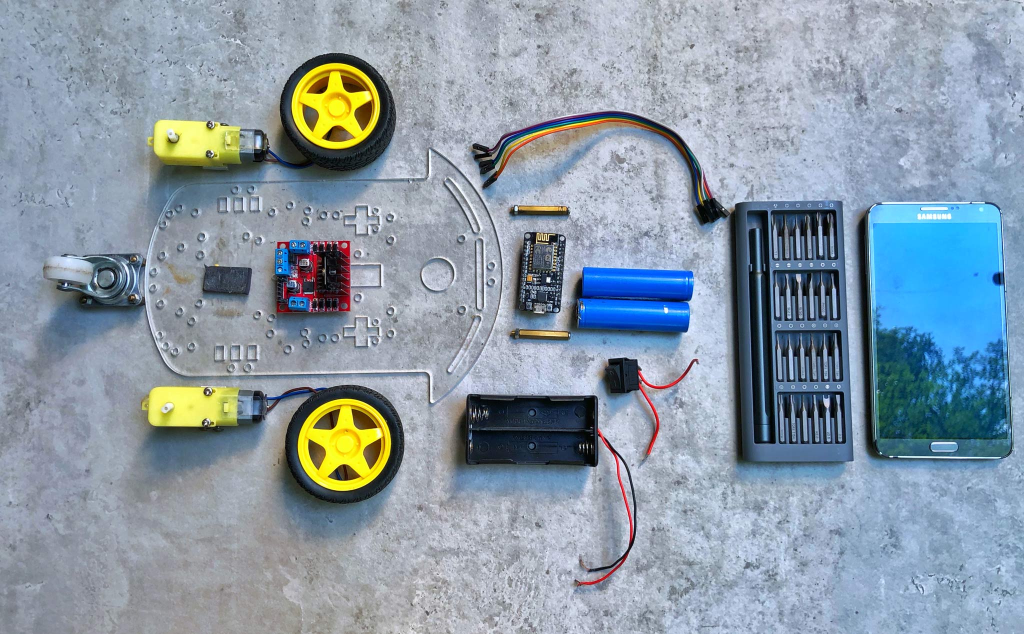 [DIY] Tự ráp xe robot điều khiển trên smartphone giá 460 ngàn
