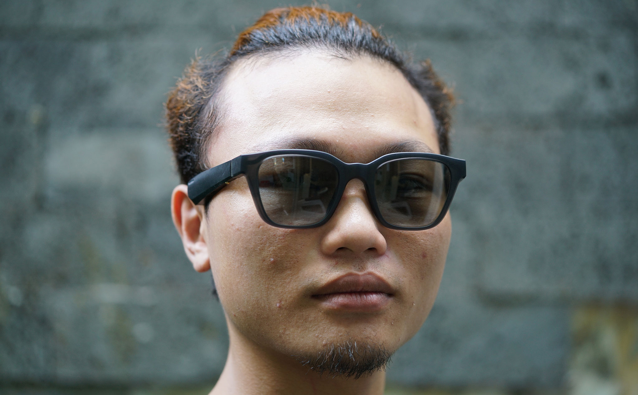 Đánh giá Bose Frames: chiếc kính với khả năng chơi nhạc độc đáo, Bose AR chưa làm được nhiều việc