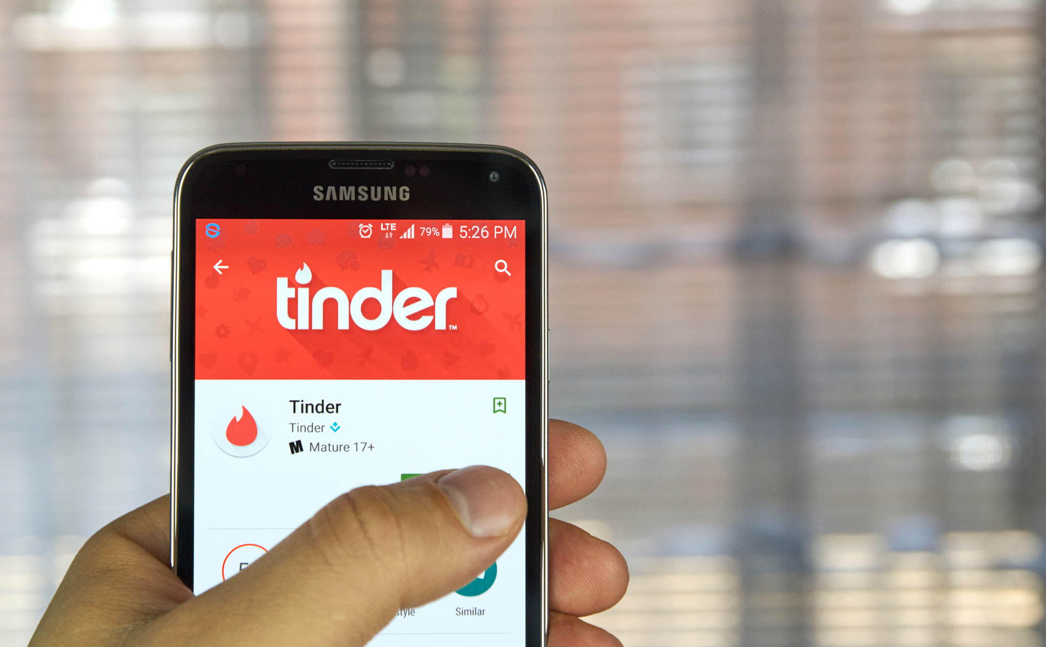 Không muốn trả Google 30% doanh thu, Tinder tìm cách qua mặt Play Store