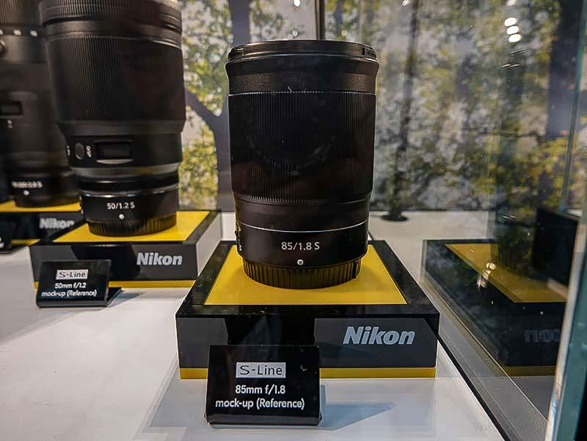 Đang tải Nikon-NIKKOR-Z-85mm-f1.8-S-lens.jpg…