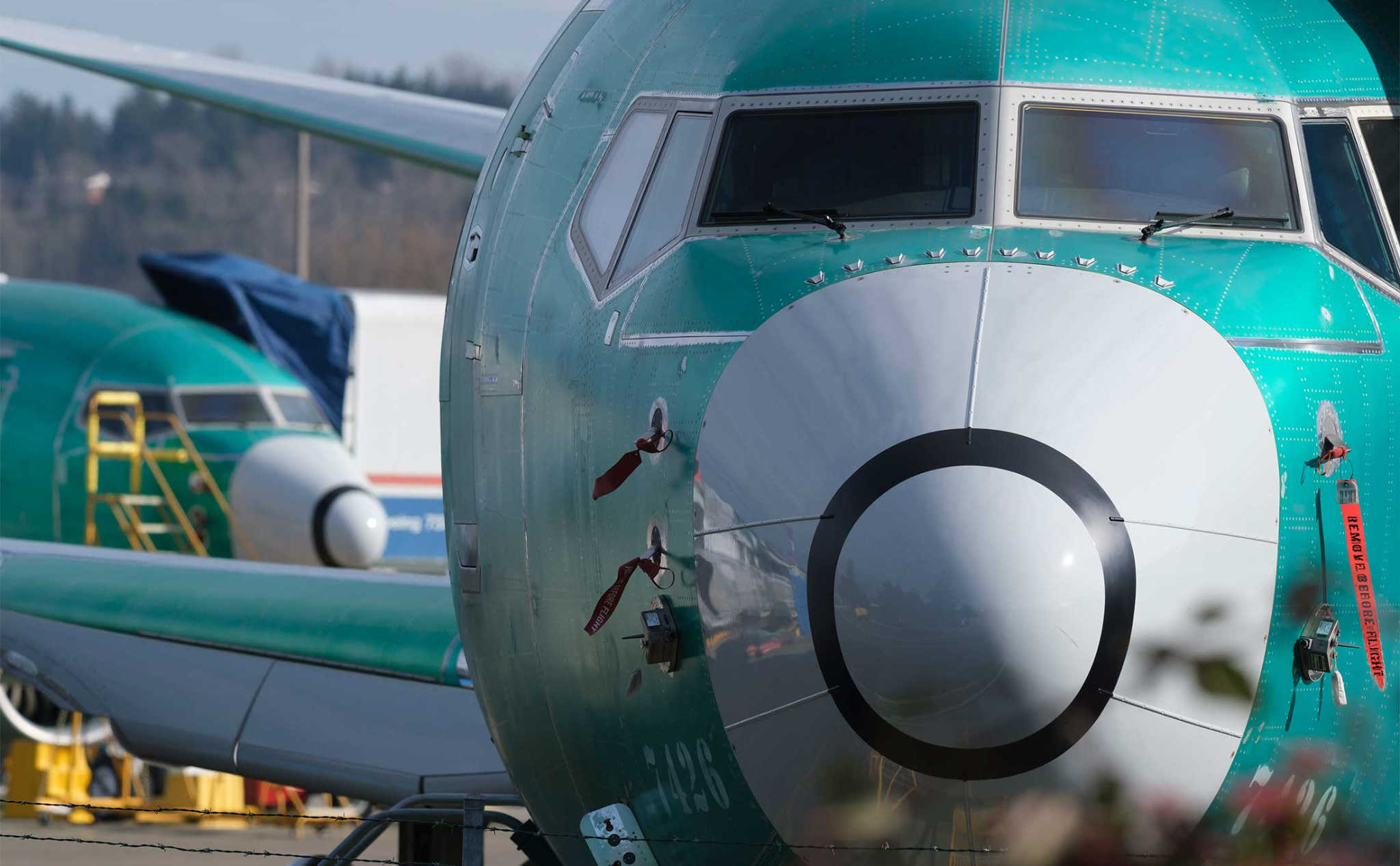 Các phi công của FAA lại phát hiện lỗi mới trên máy tính của 737 MAX khiến máy bay chúi mũi
