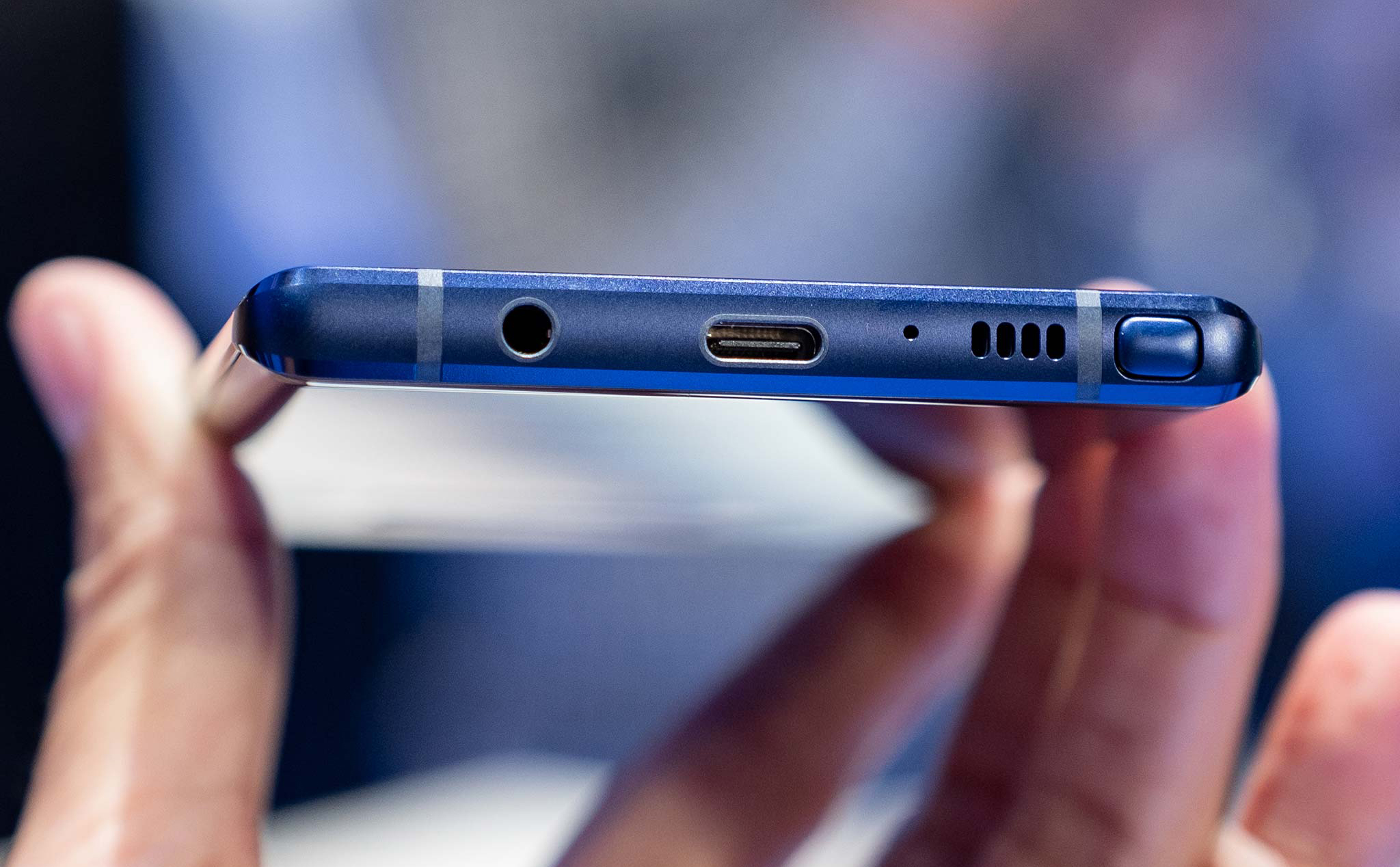 Nếu Note 10 bỏ cổng 3.5mm, fan có nên trách Samsung?