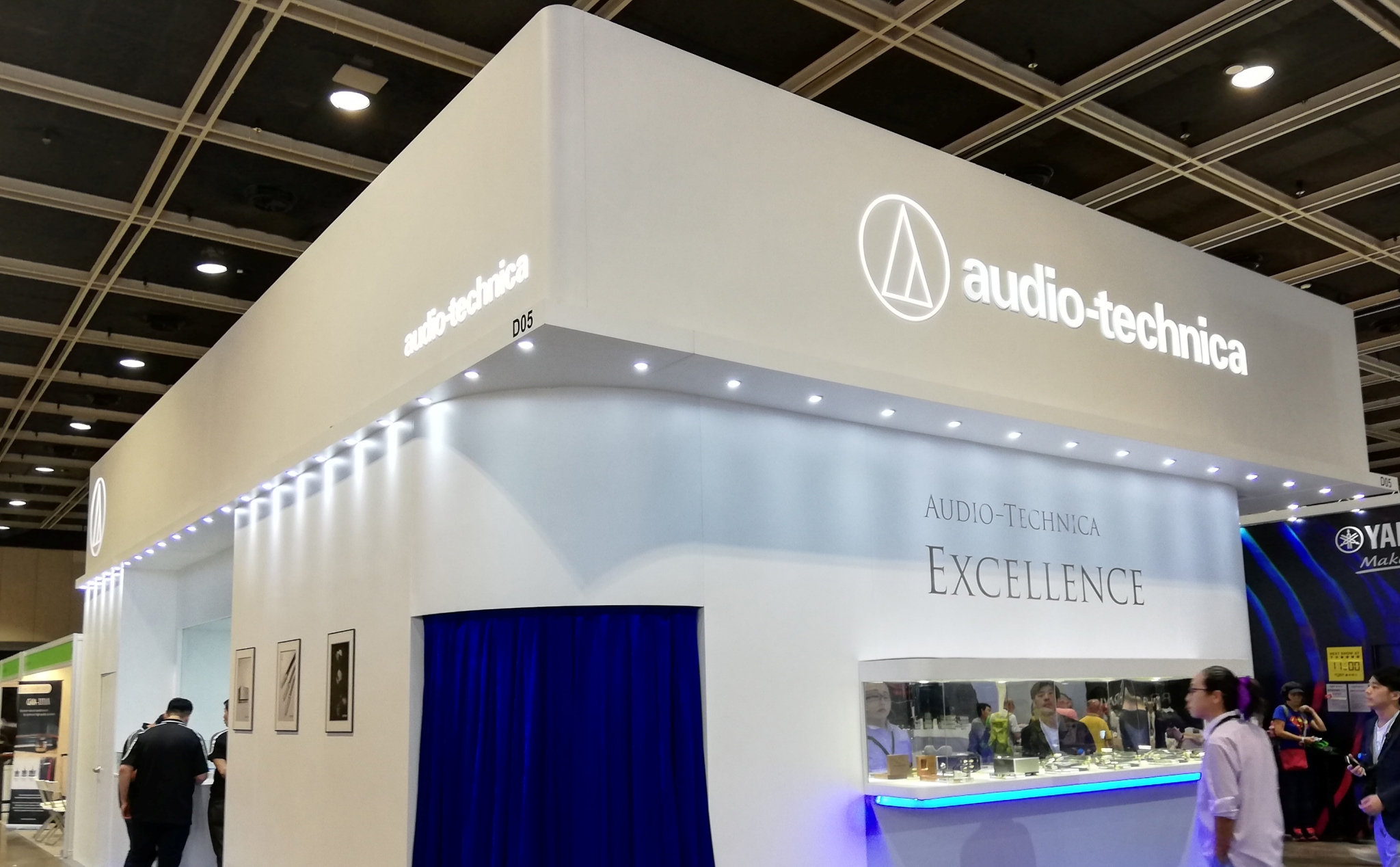 HongKong AVShow 2019 - Audio Technica ATH-AWAS và ATH-AWKT hồi sinh dòng tai nghe vỏ gỗ danh tiếng