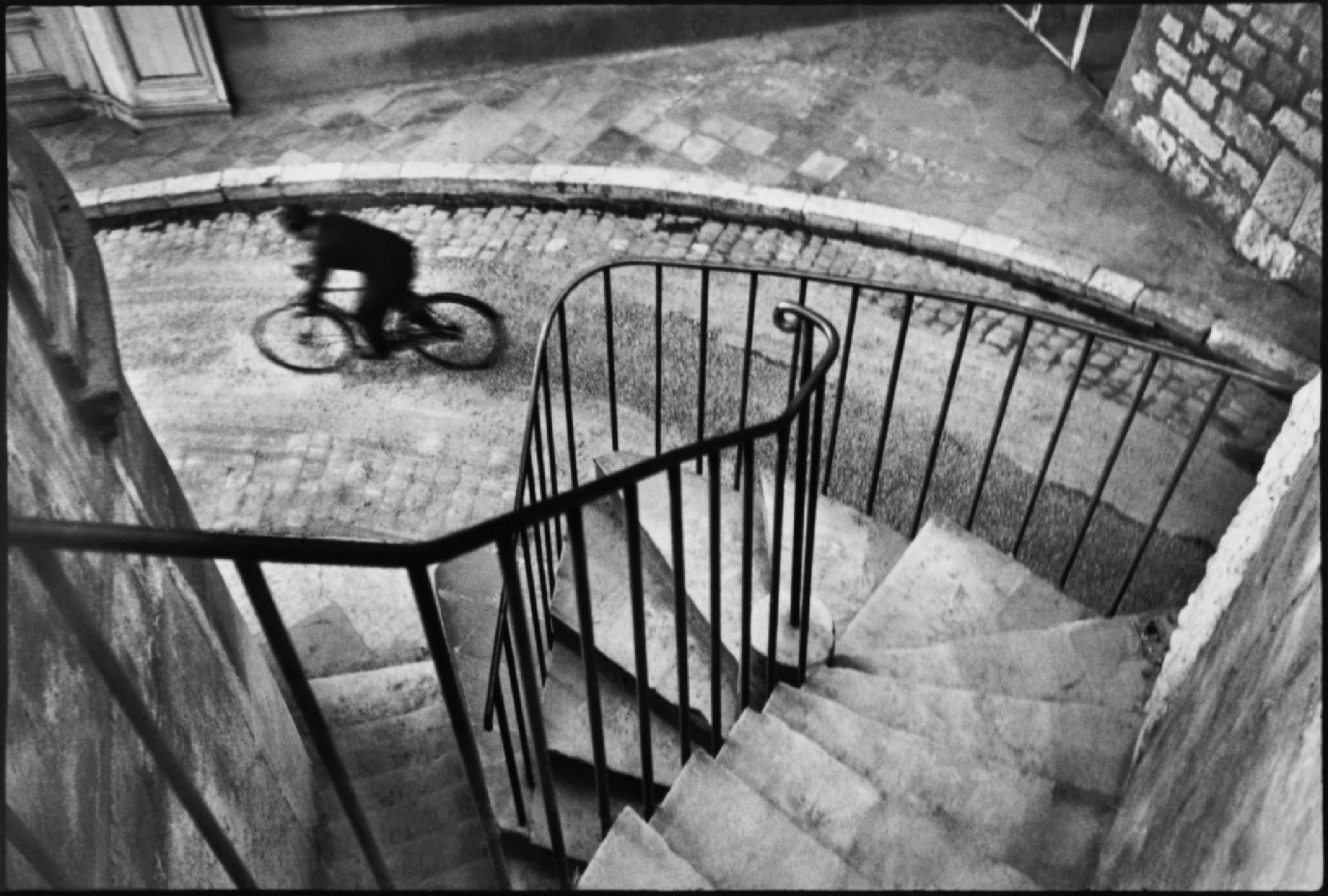 Đang tải Henri-Cartier-Bresson-8.jpg…