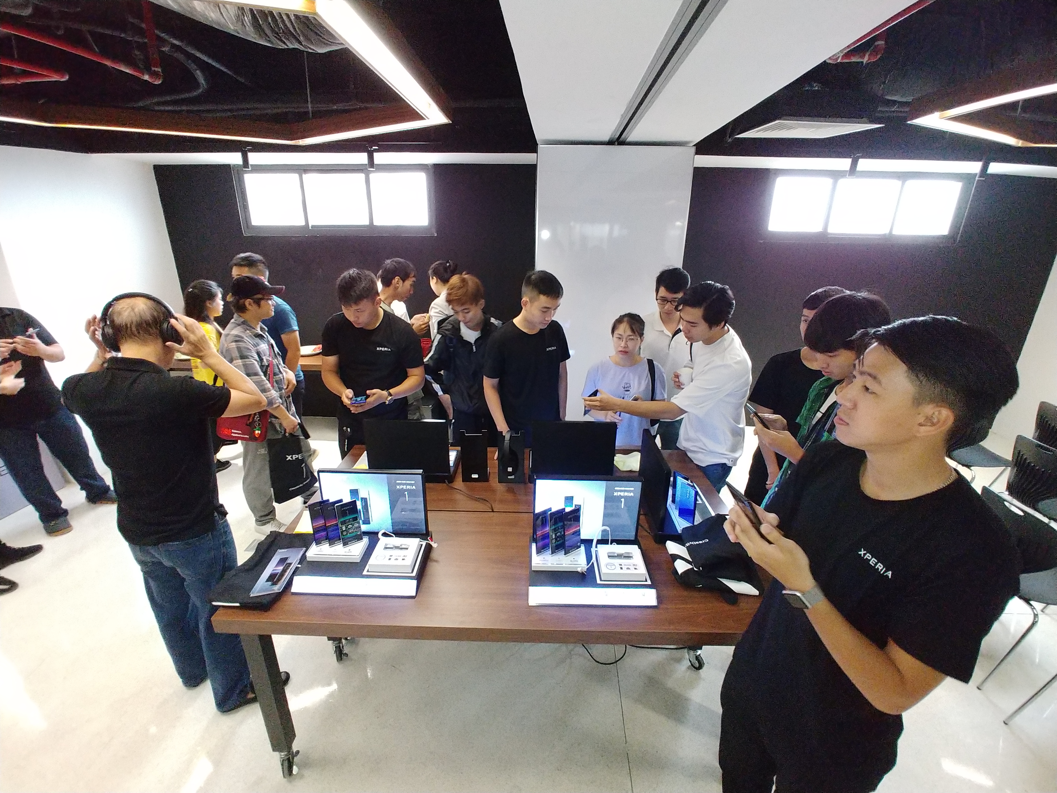Offline Ra Mắt Sony Xperia 1 Tại Hà Nội:Nhiều Cảm Xúc Từ Fan