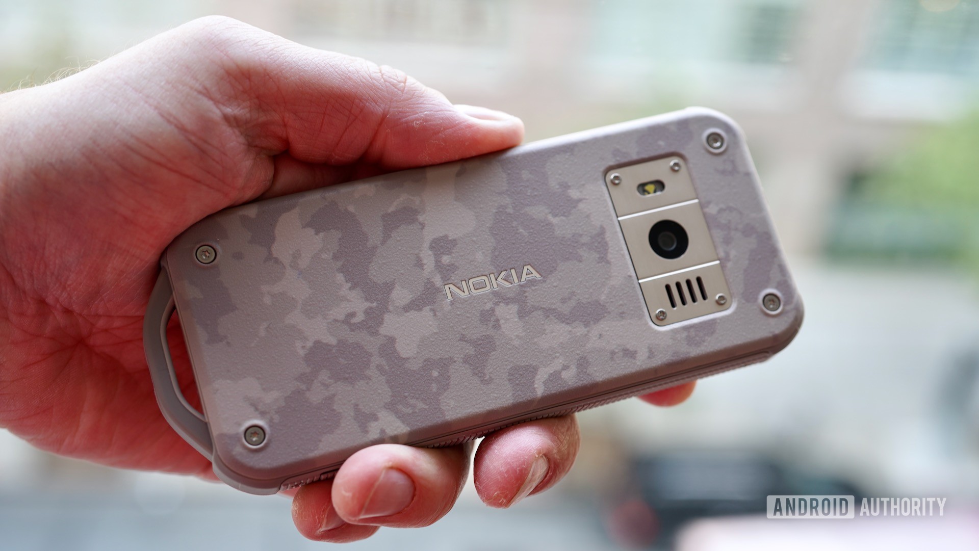 Chi tiết về chiếc điện thoại siêu bền Nokia 800 Tough 4G: IP68, bảo vệ chống rơi lên đến 1,8 mét