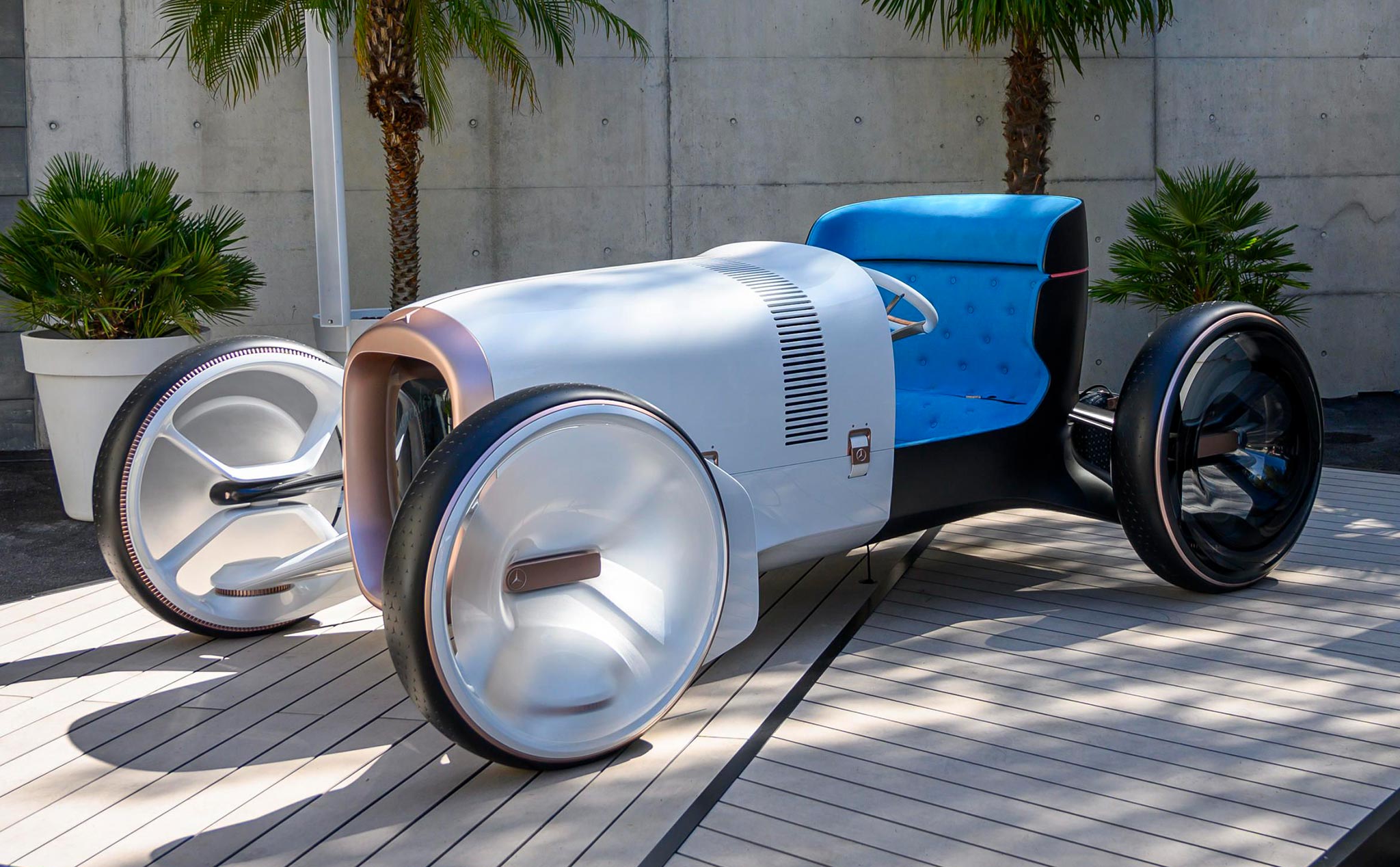 Mercedes-Benz "phục chế" lại chiếc xe đầu tiên của mình thành concept xe điện