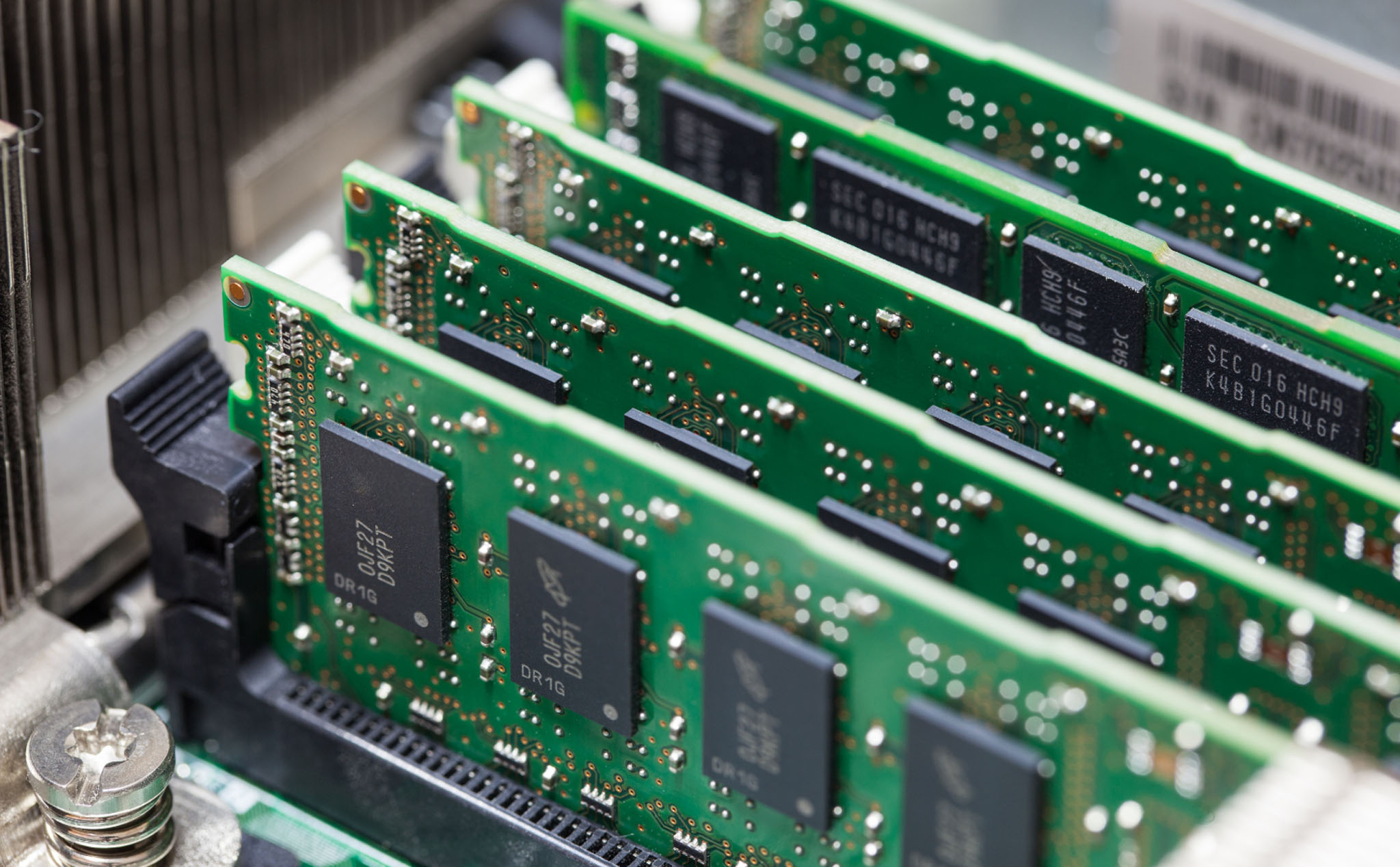 Trung Quốc bắt đầu sản xuất chip RAM quy mô lớn, Hàn Quốc và Mỹ sắp hết độc quyền
