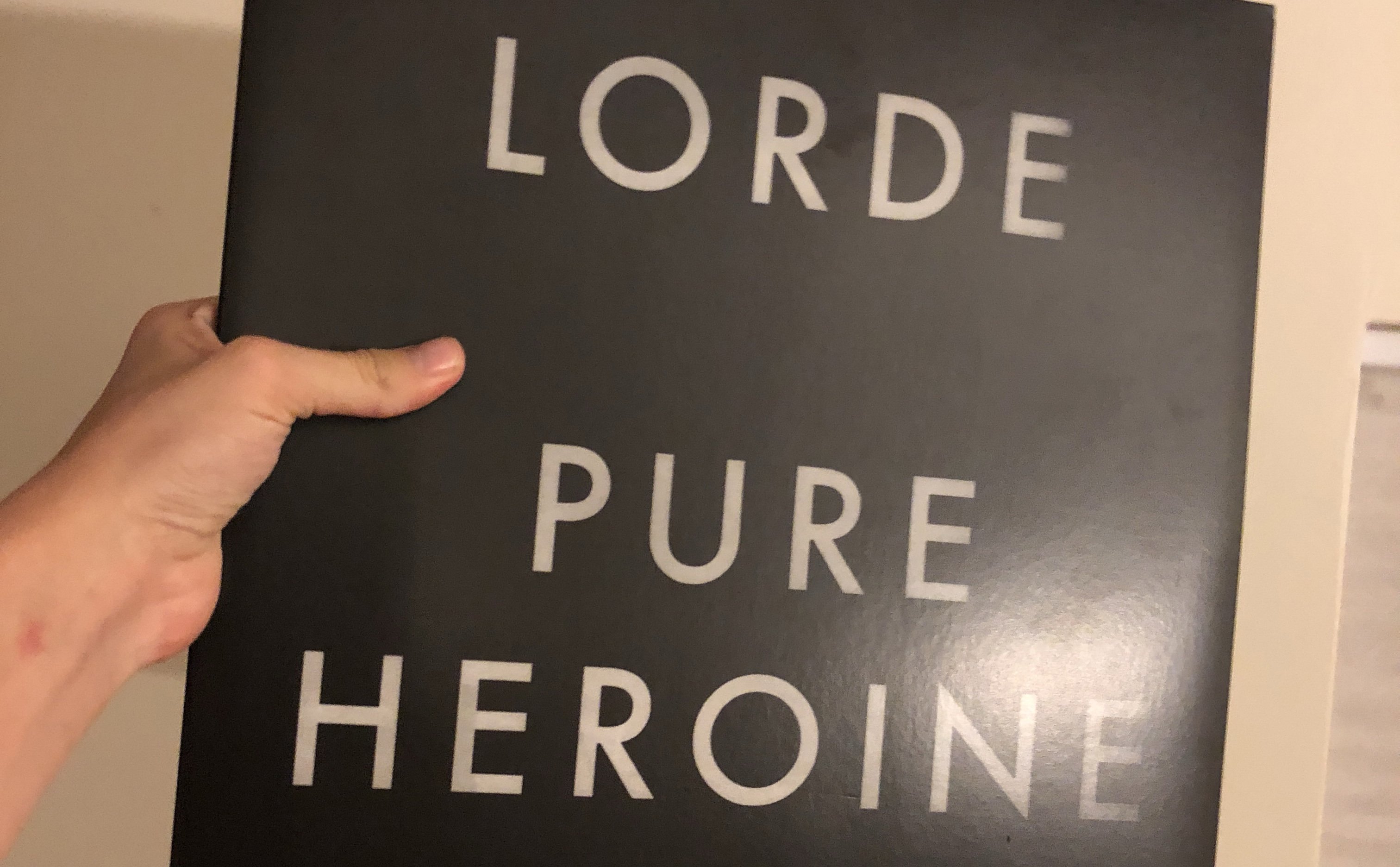 [Tuần này nghe gì] Pure Heroine: Lorde đã làm dậy sóng thị trường nhạc pop như thế nào