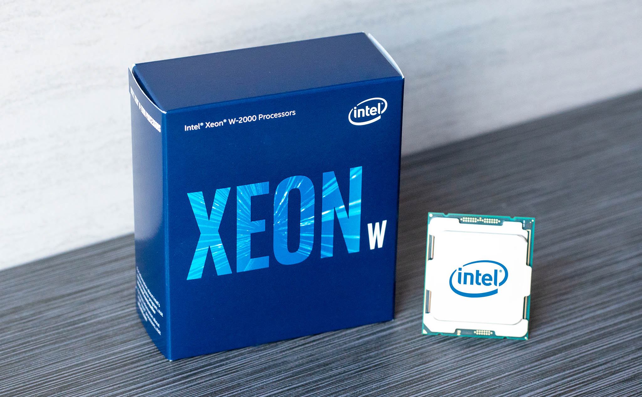 Intel ra mắt Xeon W-2200 series, giá giảm gần 1 nửa so với W-2100, nhiều nhân và xung cao hơn