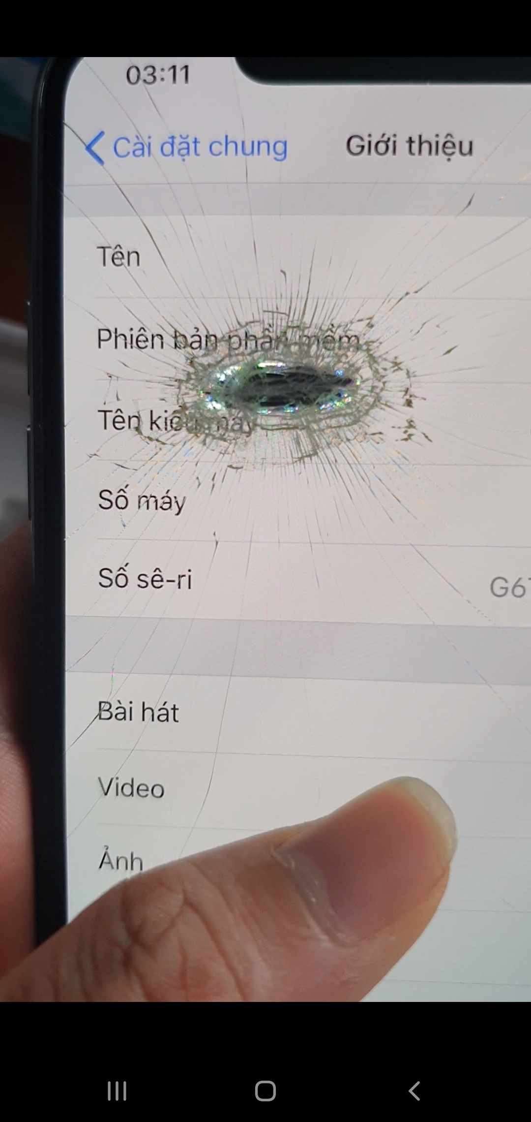 Iphone xs max vỡ màn app kêu k sửa được