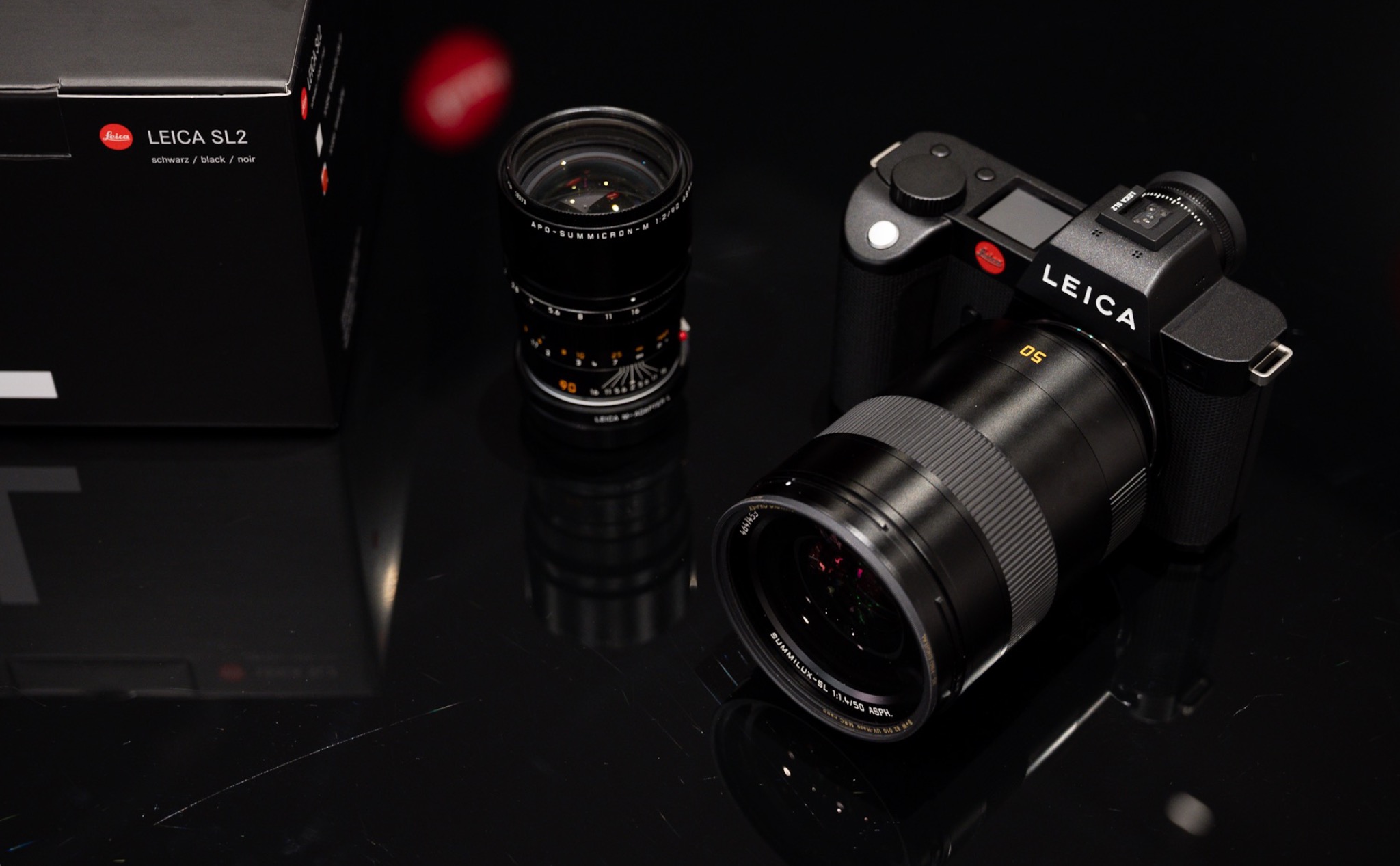Trên tay Leica SL2 giá 160 triệu đồng