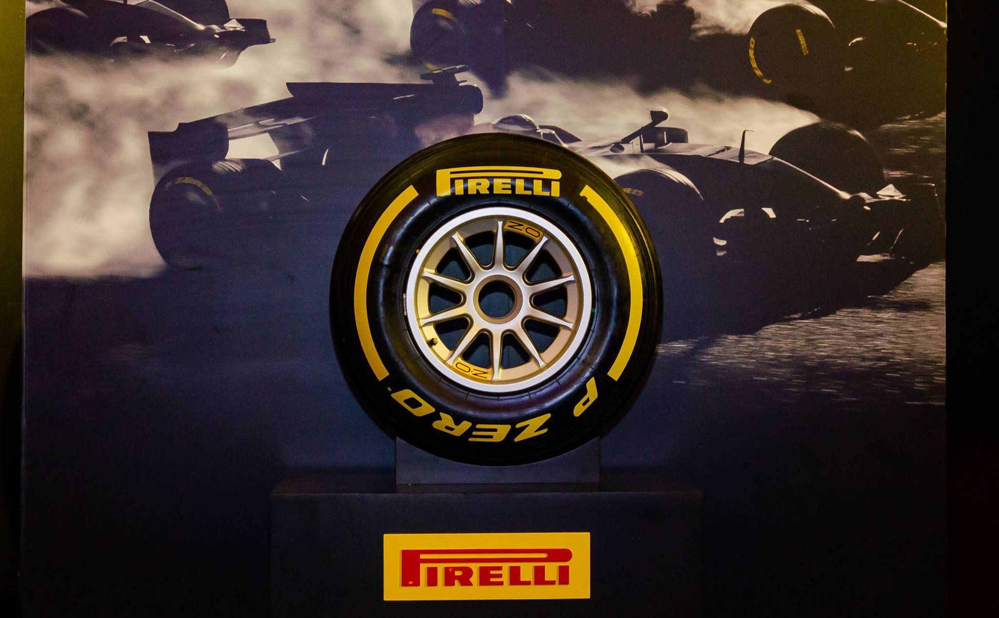 Lốp xe Pirelli sẽ có cảm biến đo điều kiện mặt đường, truyền tải qua 5G