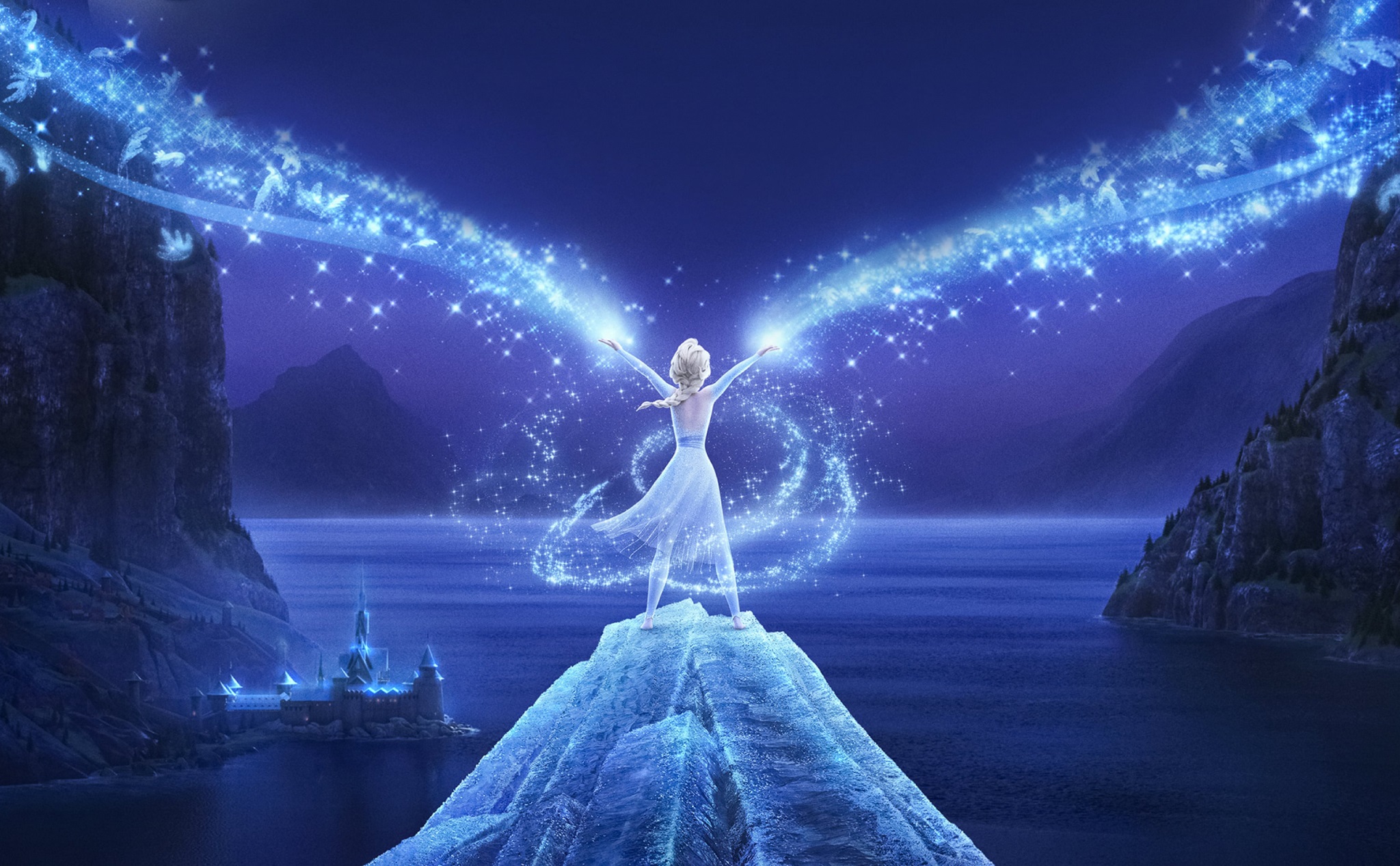 Frozen II là phim hoạt hình có doanh thu khởi chiếu cao nhất mọi thời đại với 350 triệu $
