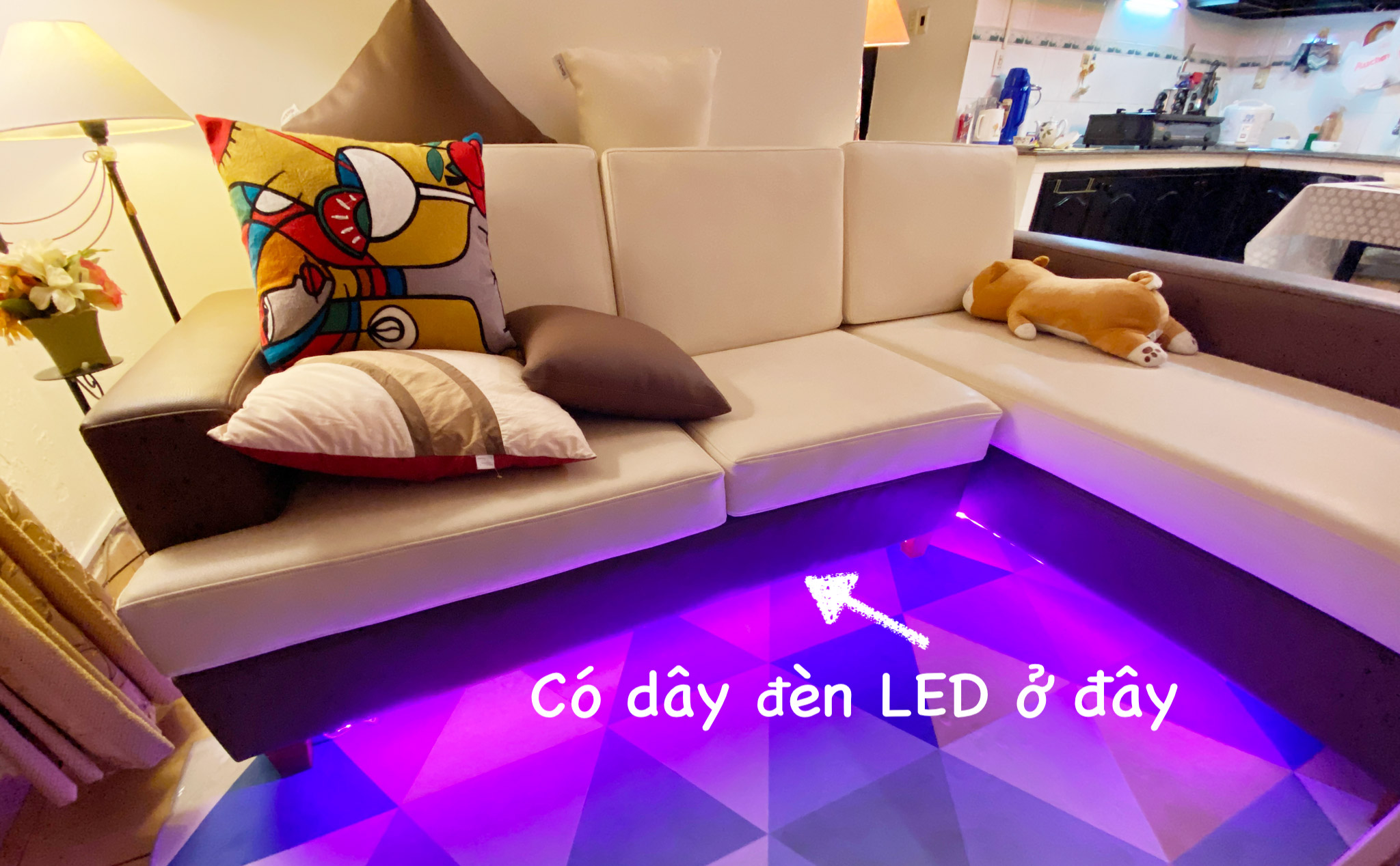 Chỉ cần 800k, bộ đèn LED Yeelight này sẽ làm salon và giường của bạn đẹp hơn nhiều