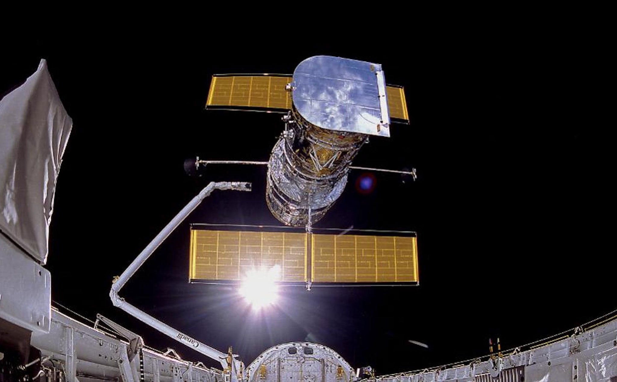 Nhìn lại những tấm ảnh đẹp chụp từ kính viễn vọng Hubble trong thập kỉ 2010s vừa qua