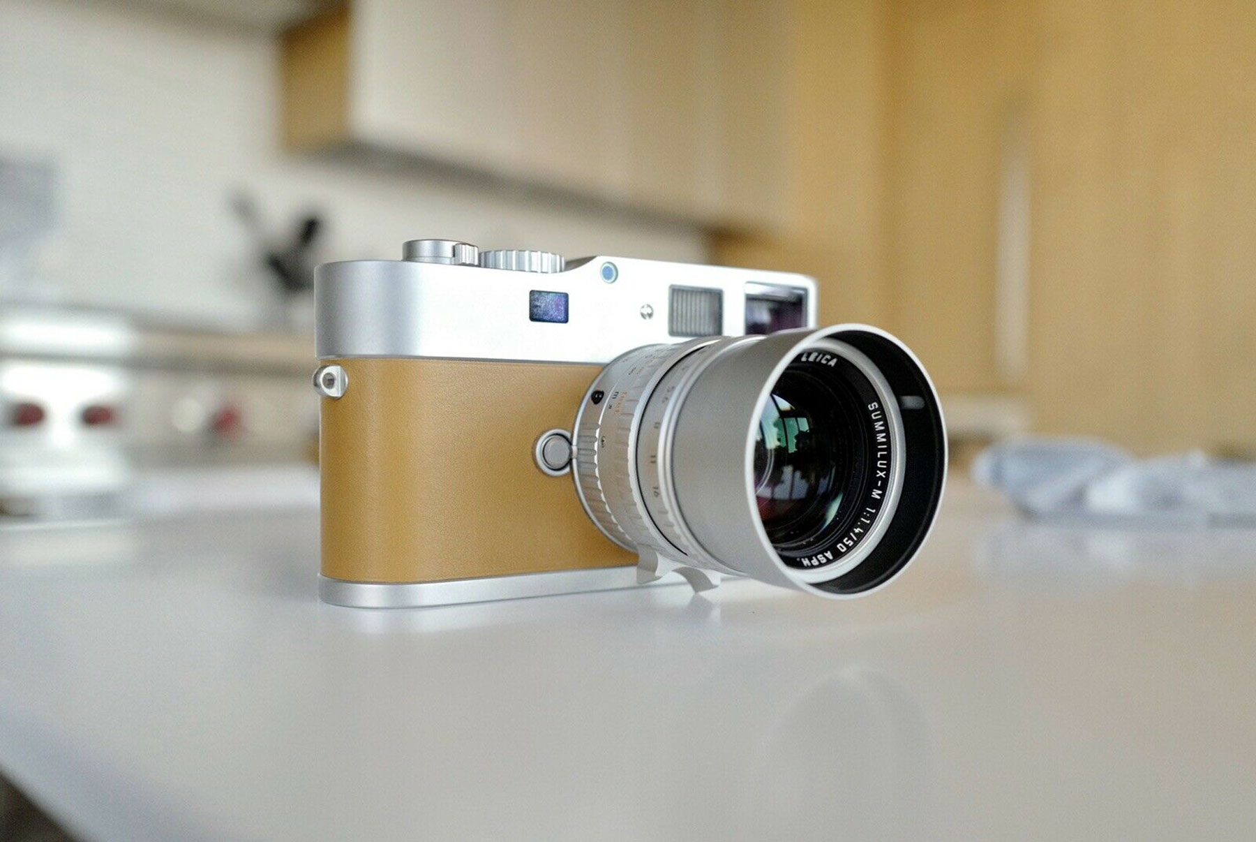 Đang tải Leica-M9-Hermes-Prototype-1.jpg…