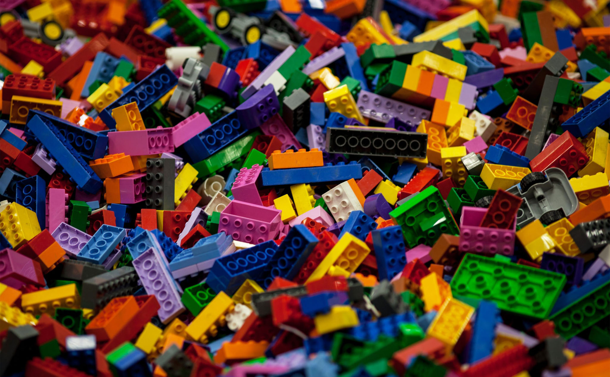 Tìm ra vật liệu cách nhiệt mới cực kỳ hiệu quả: Cục gạch Lego